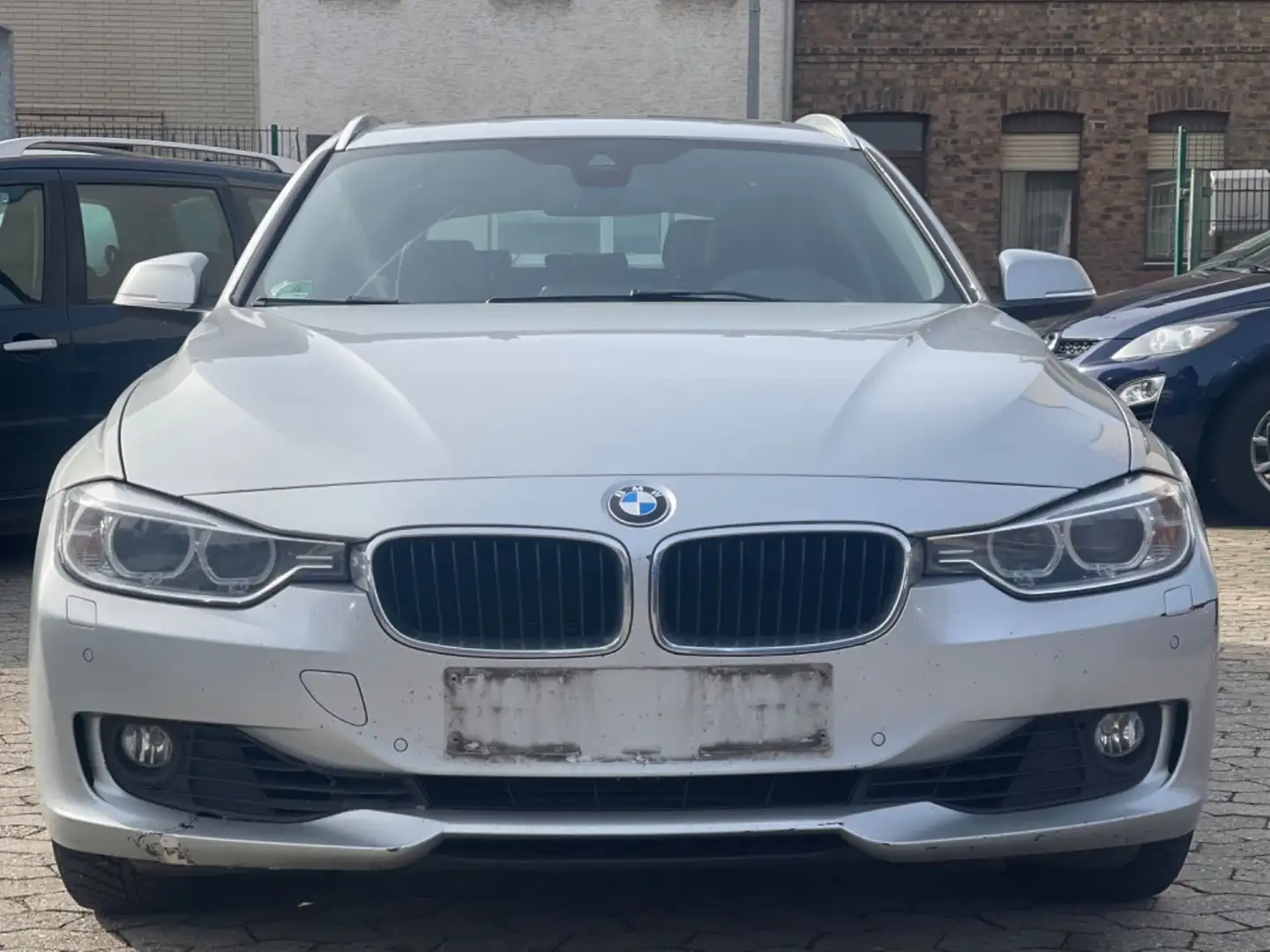 BMW 328 Baureihe 3 Touring 328i Navi / Multi / Leder Срібний - 2