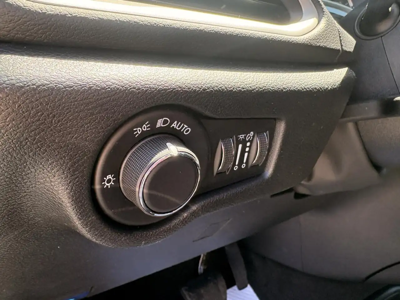 Chrysler Grand Caravan снимка Chrysler Grand Caravan