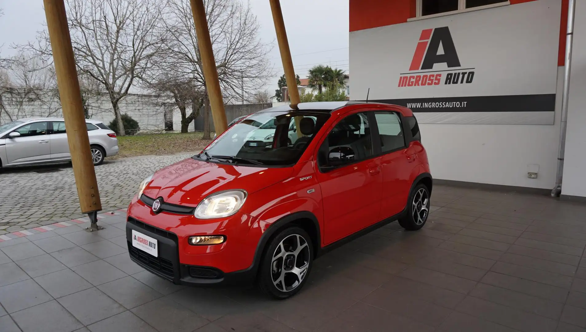 Fiat Panda 1.0 FireFly S&S Hybrid Sport Rojo - 1