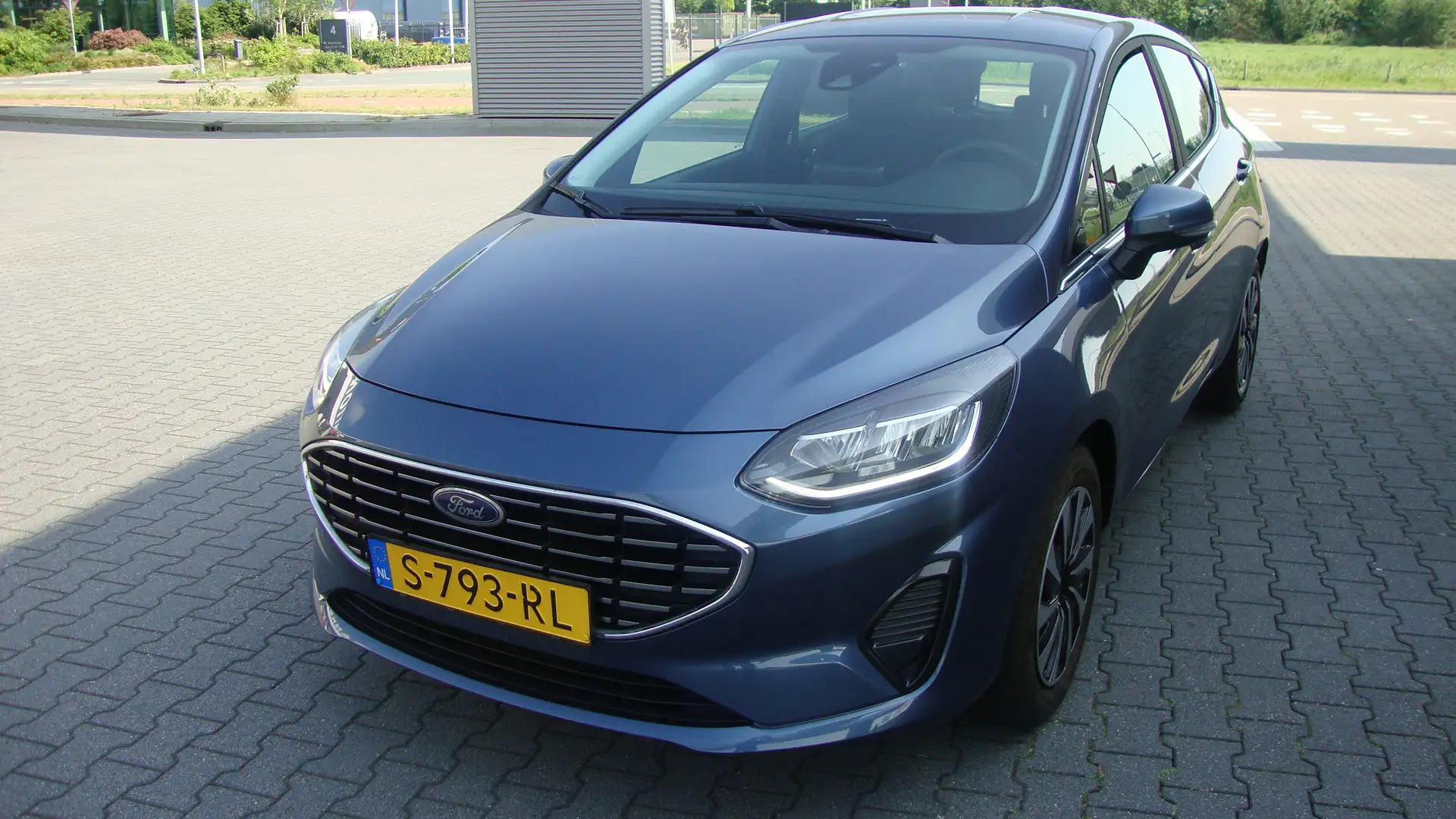 Ford Fiesta 1.0 EcoBoost Hybrid 125pk Titanium Blauw - 1