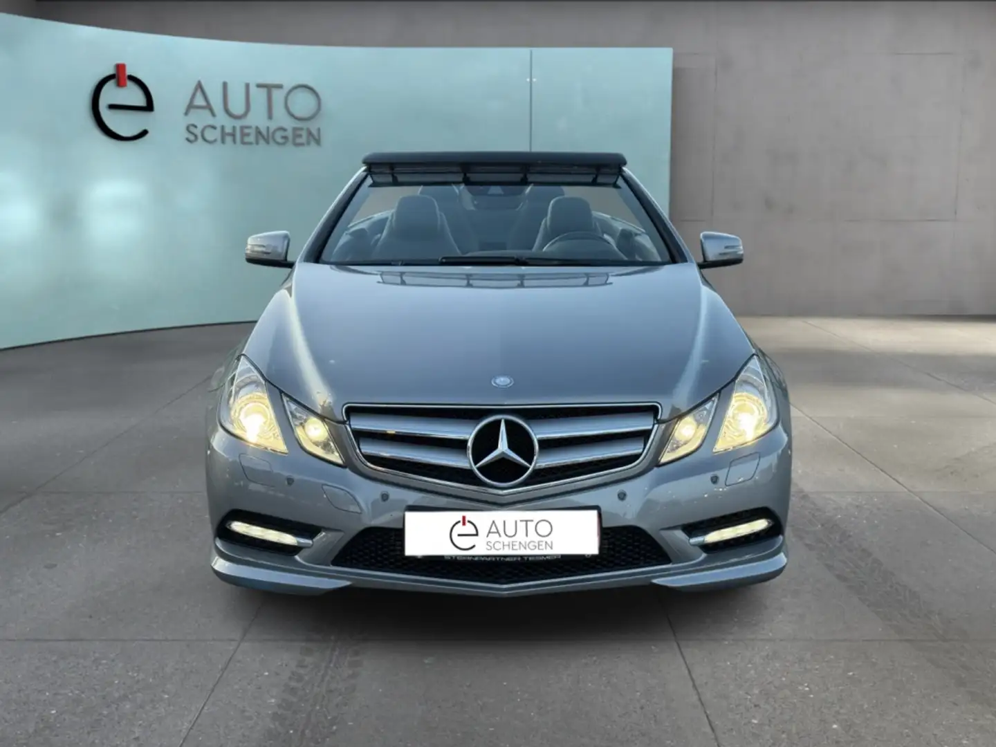 Mercedes-Benz E 200 Cabrio CGI BE 7G Plus Gris - 2