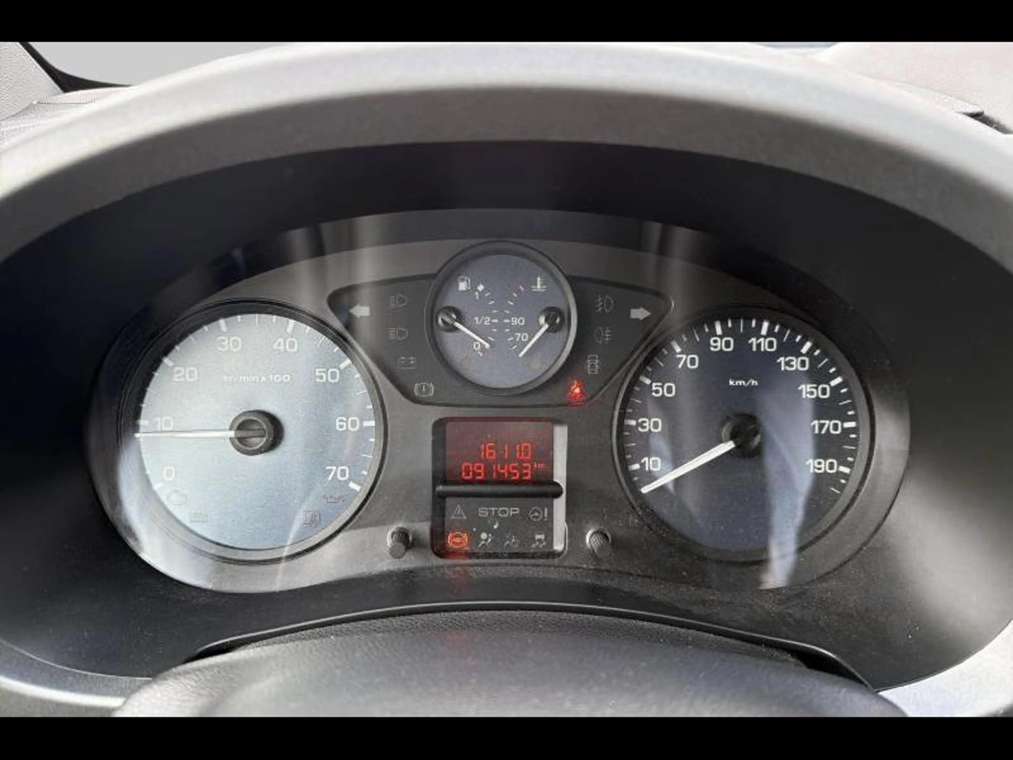 Peugeot Partner Partner Tepee 1.6 Benzine — photo 9