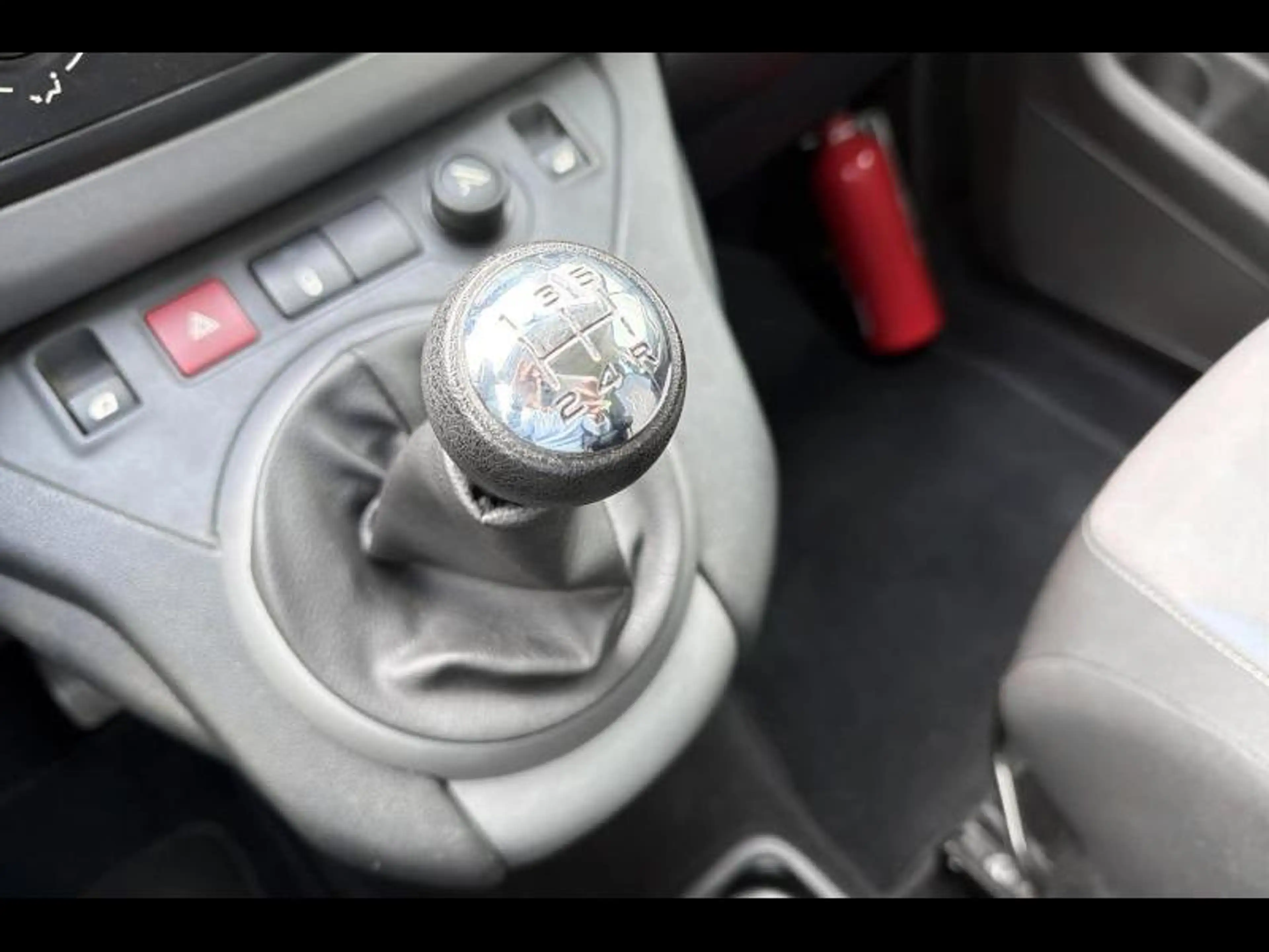 Peugeot Partner Partner Tepee 1.6 Benzine — photo 14