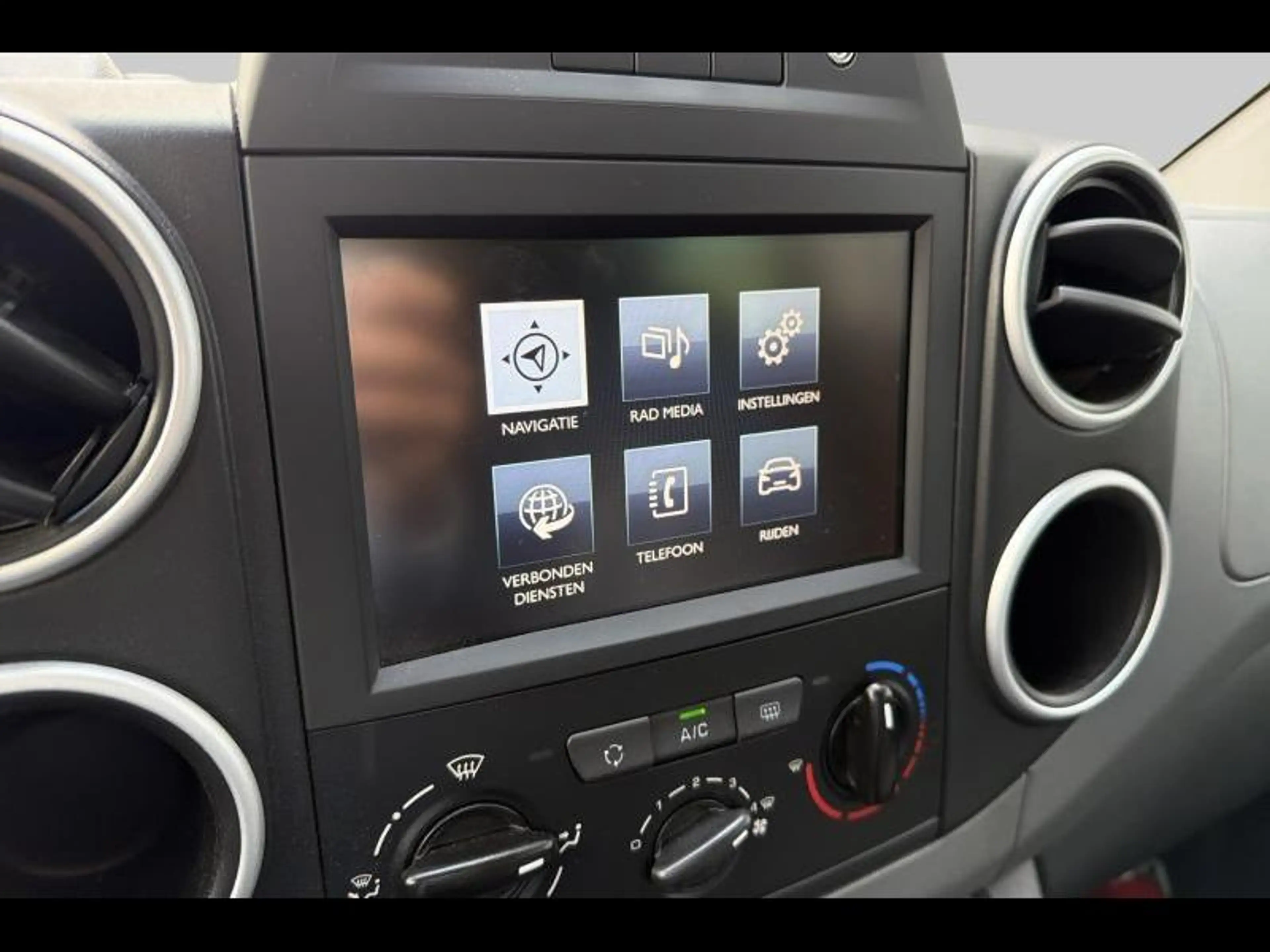 Peugeot Partner Partner Tepee 1.6 Benzine — photo 11