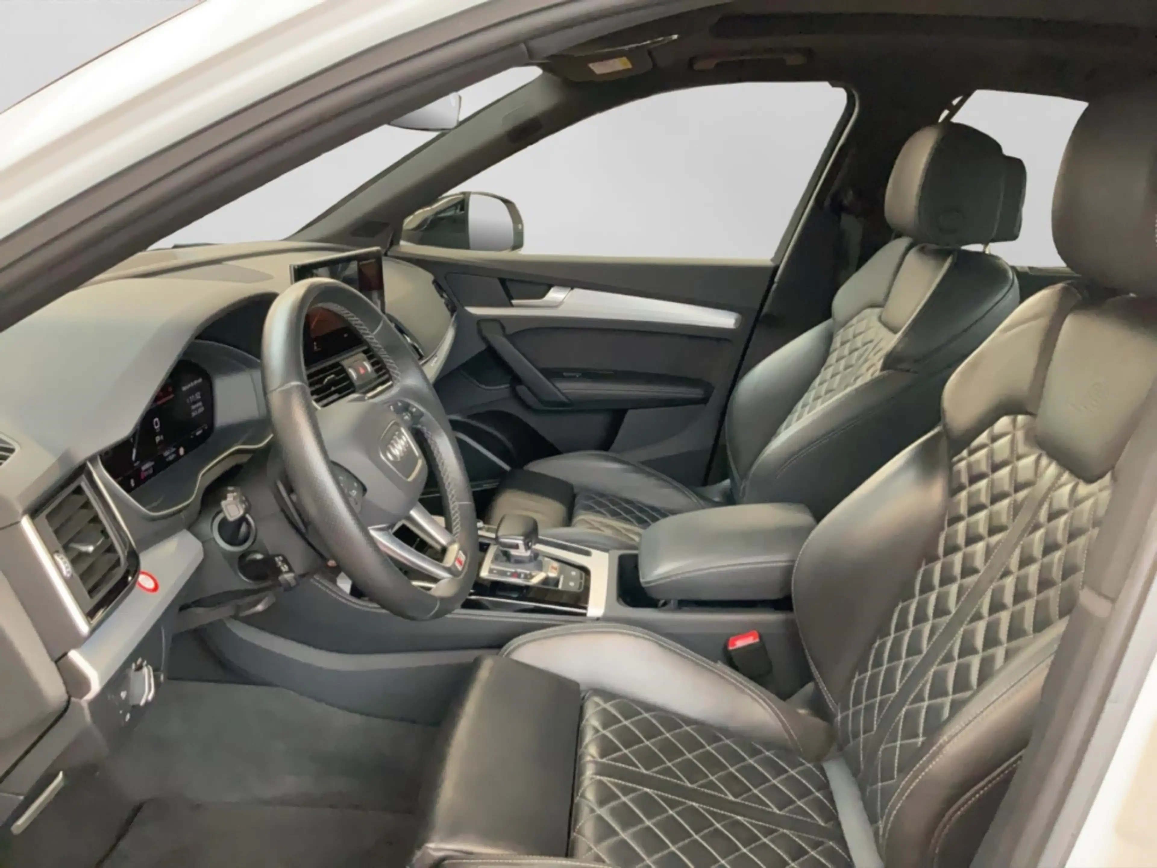 Audi SQ5 3.0 TDI quattro Alu Matrix-LED AHK Pano Kamera Nav — photo 7