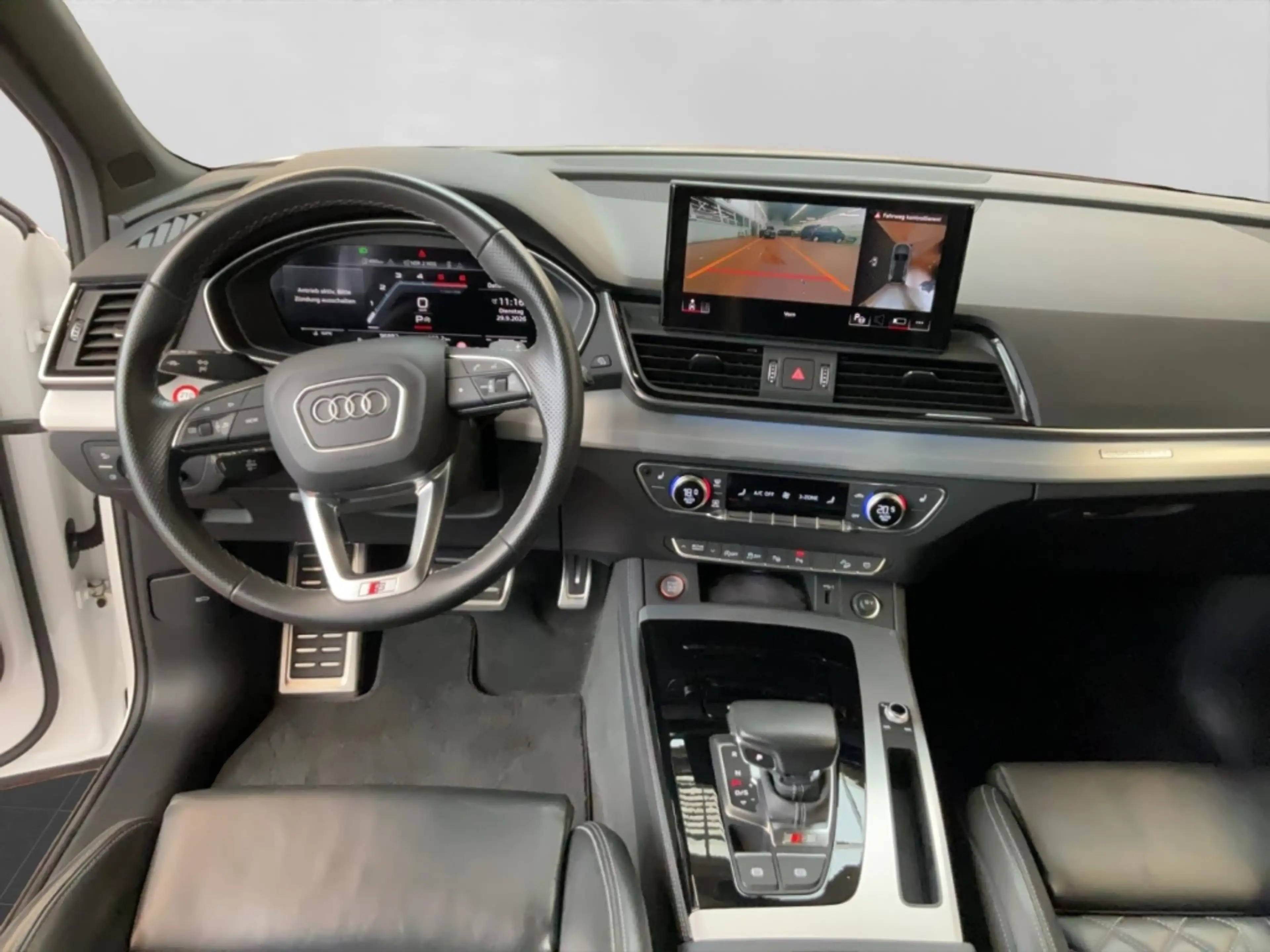 Audi SQ5 3.0 TDI quattro Alu Matrix-LED AHK Pano Kamera Nav — photo 13
