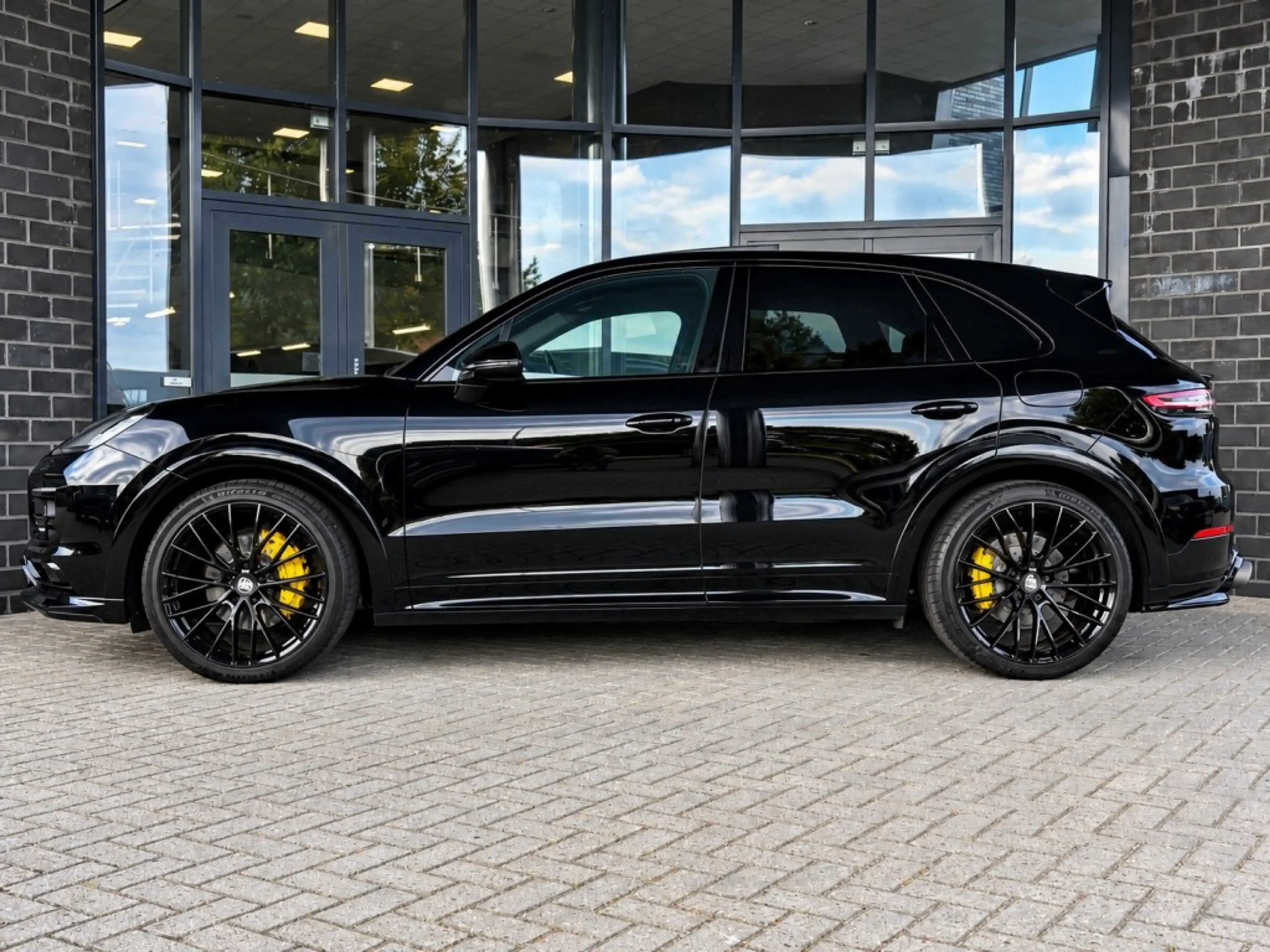 Porsche Cayenne 3.0 E-HYBRID - ORG. NL. - TECHART - PANO - TREKH. — photo 5