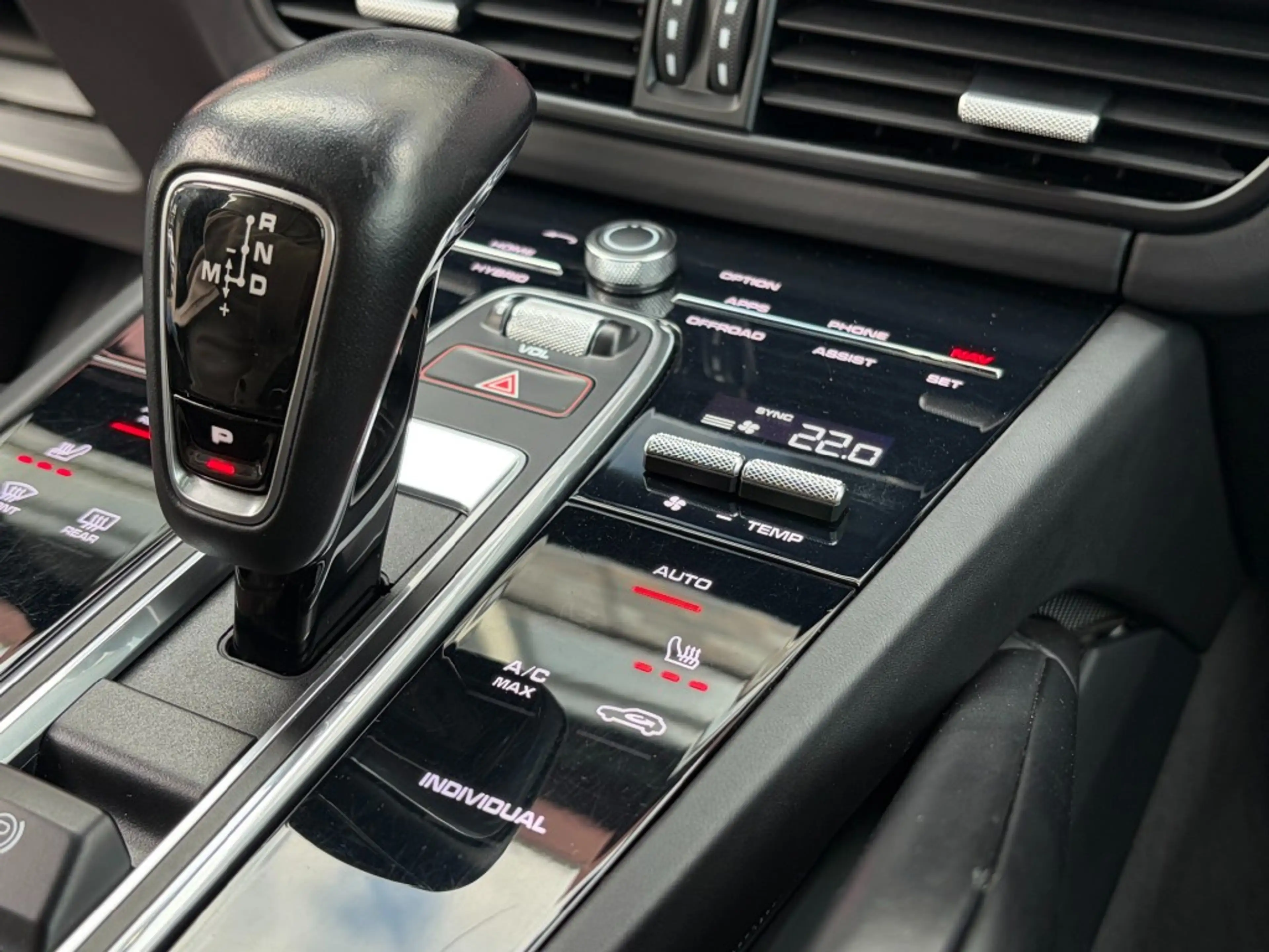 Porsche Cayenne 3.0 E-HYBRID - ORG. NL. - TECHART - PANO - TREKH. — photo 22