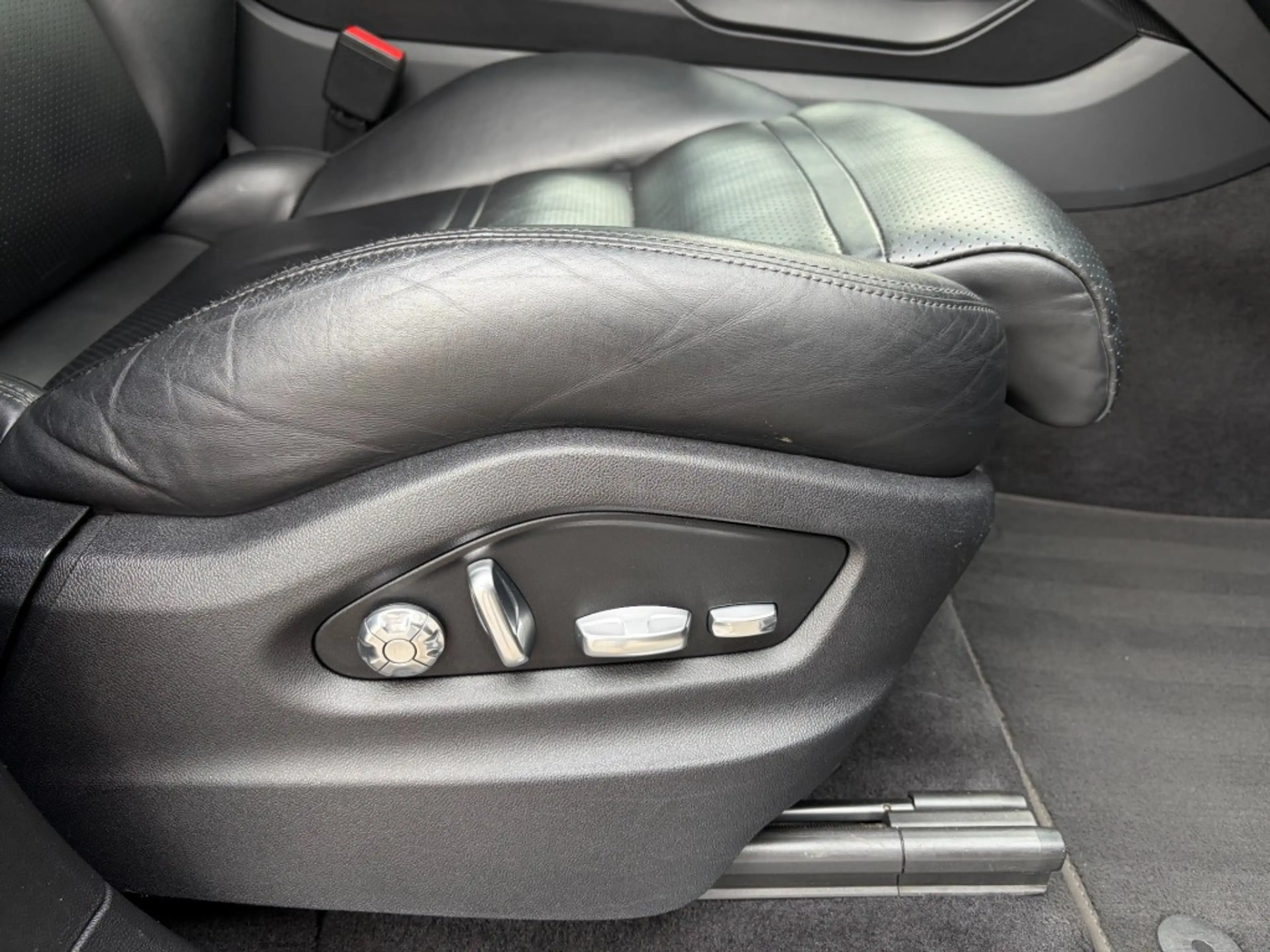 Porsche Cayenne 3.0 E-HYBRID - ORG. NL. - TECHART - PANO - TREKH. — photo 18