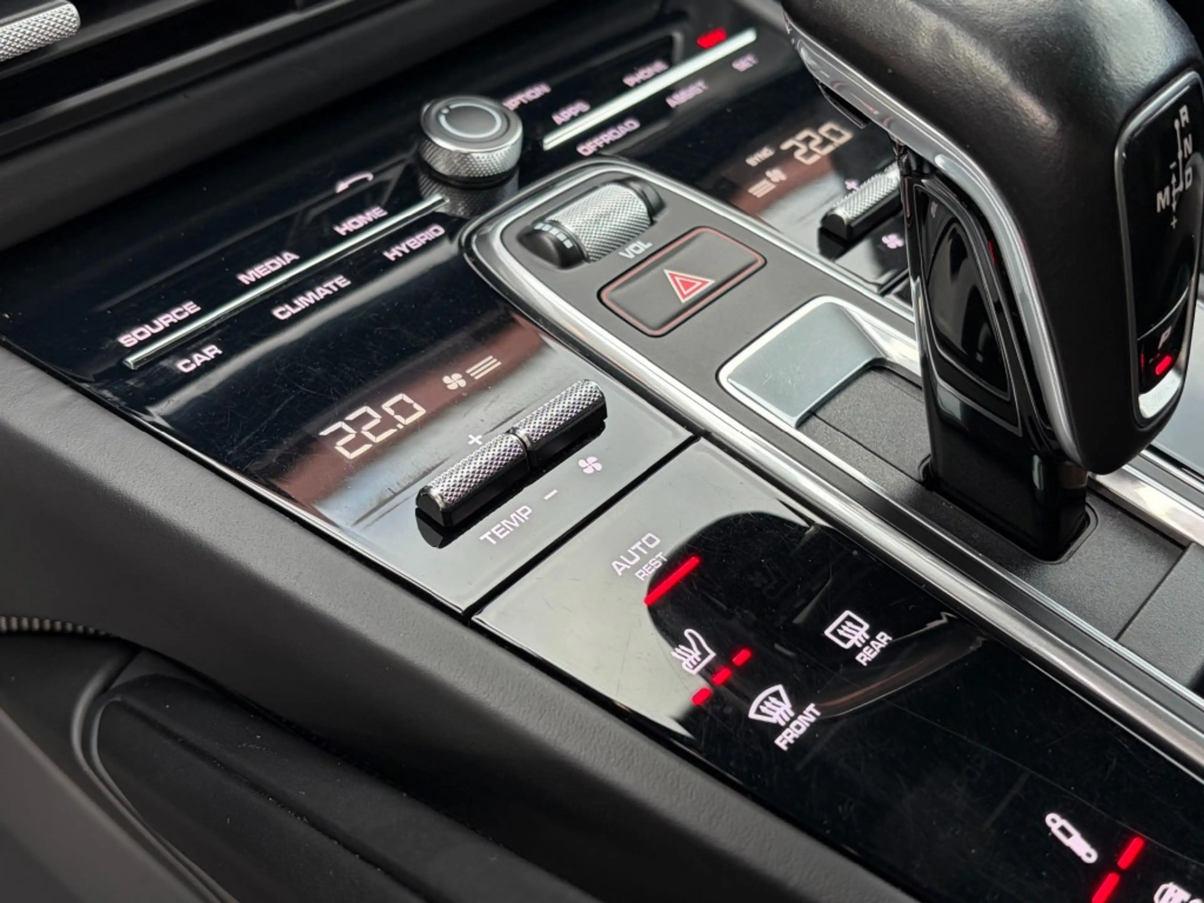 Porsche Cayenne 3.0 E-HYBRID - ORG. NL. - TECHART - PANO - TREKH. — photo 21
