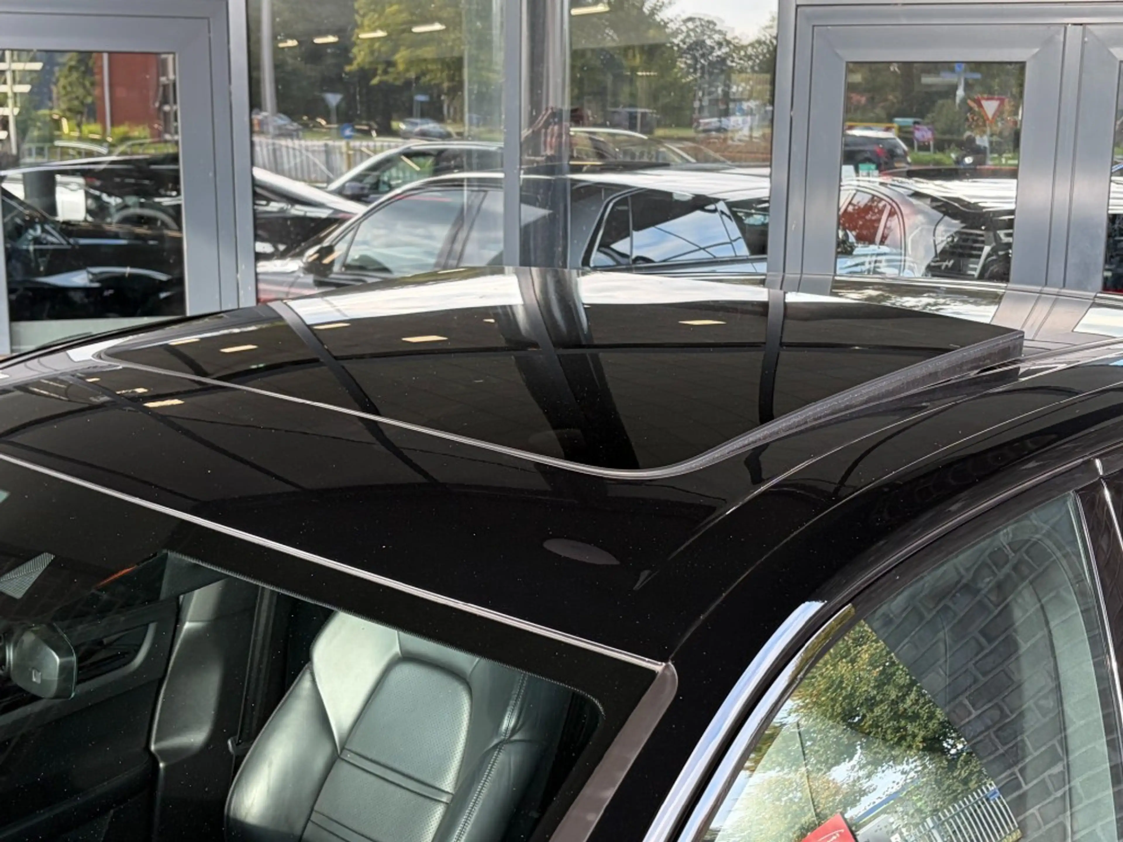 Porsche Cayenne 3.0 E-HYBRID - ORG. NL. - TECHART - PANO - TREKH. — photo 6