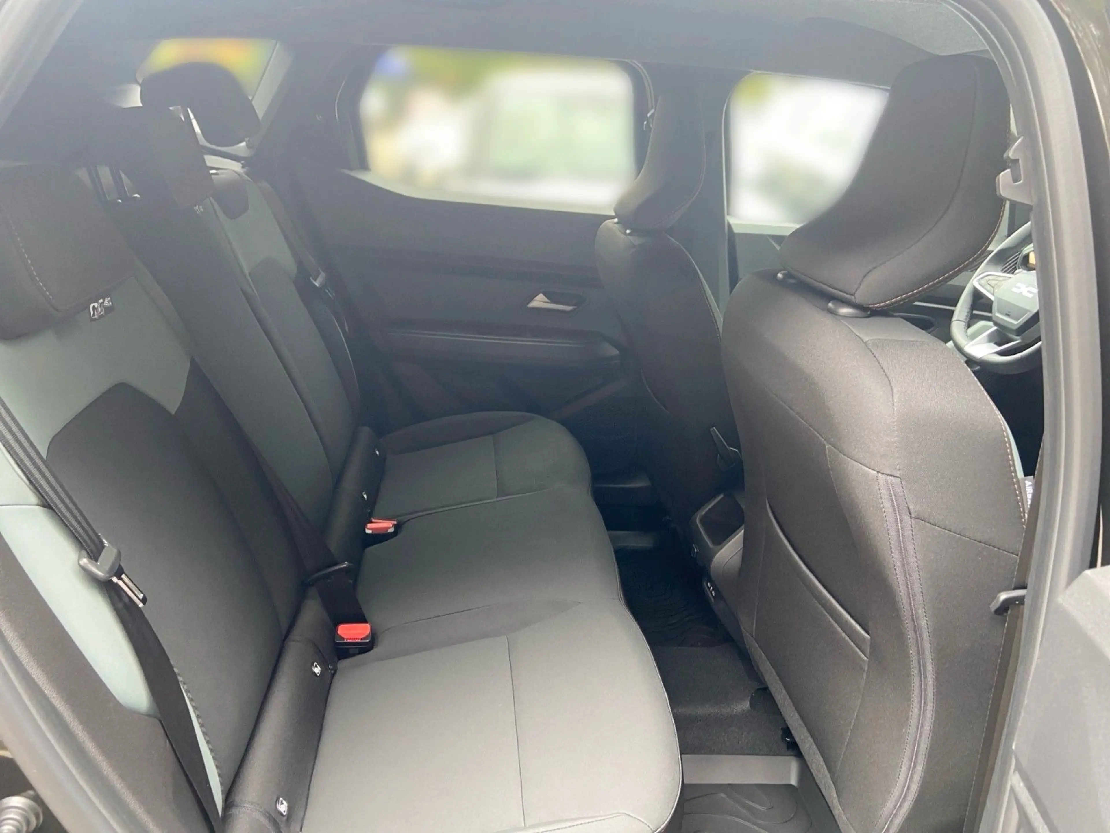 Dacia Duster Eco-G 120 auto Extreme — photo 14