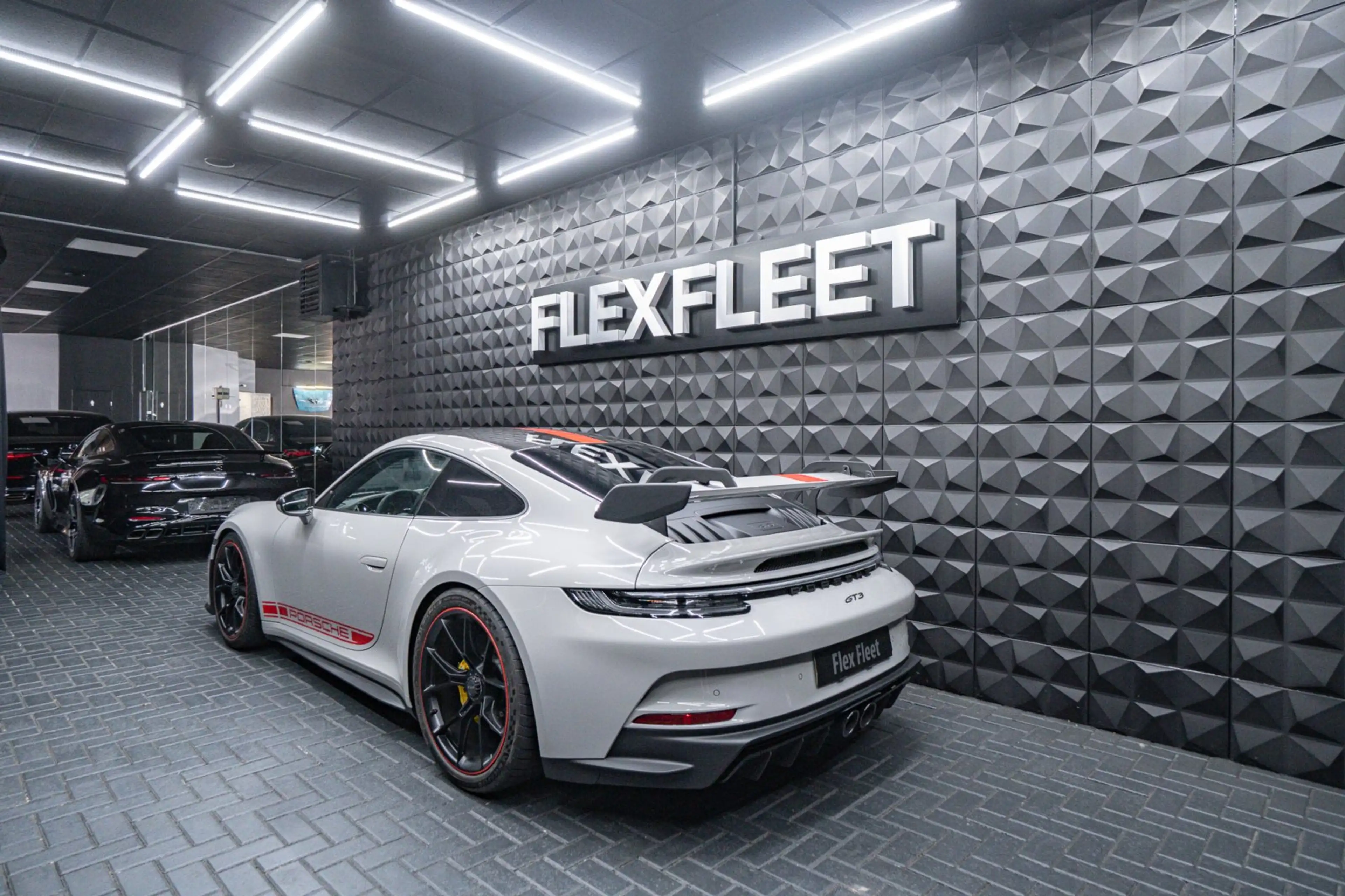 Porsche 992 GT3 PCCB Lift ClubSport Carbon — photo 8