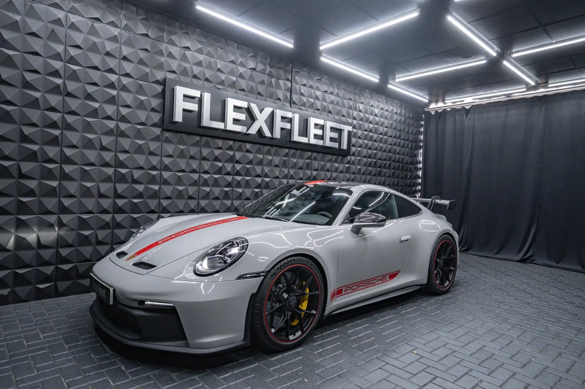 포르쉐 911 GT3 2024 화이트 사진 2