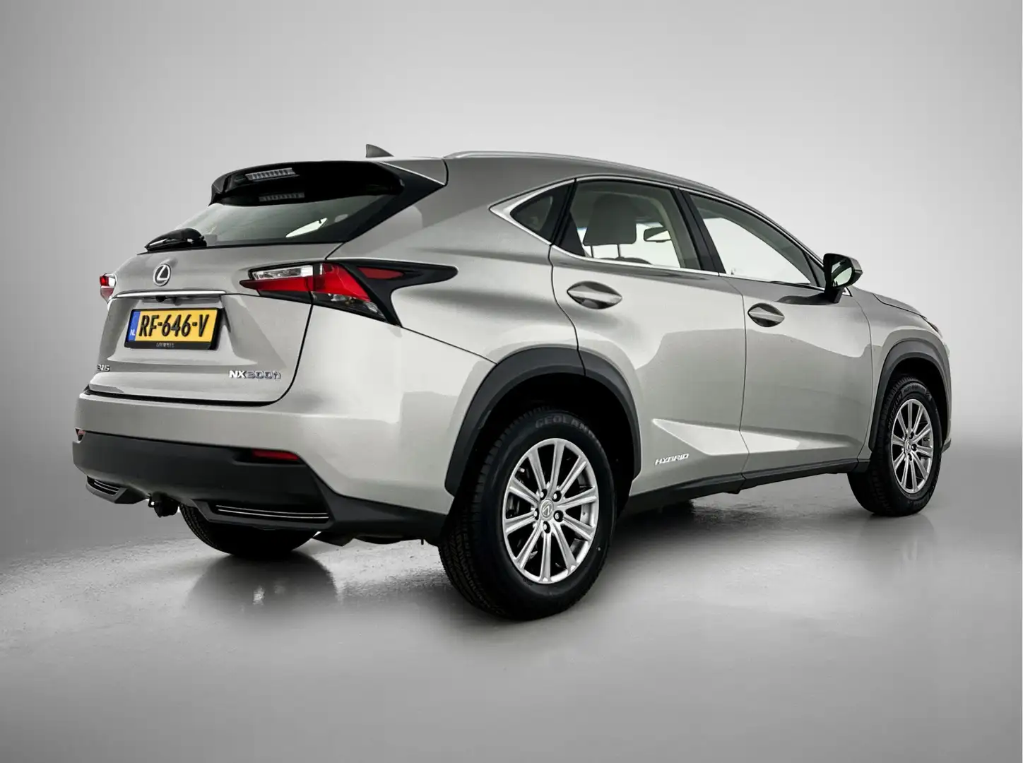 Lexus NX 300h AWD Business Line Limited | Navigatie | Leder | St Grijs - 2