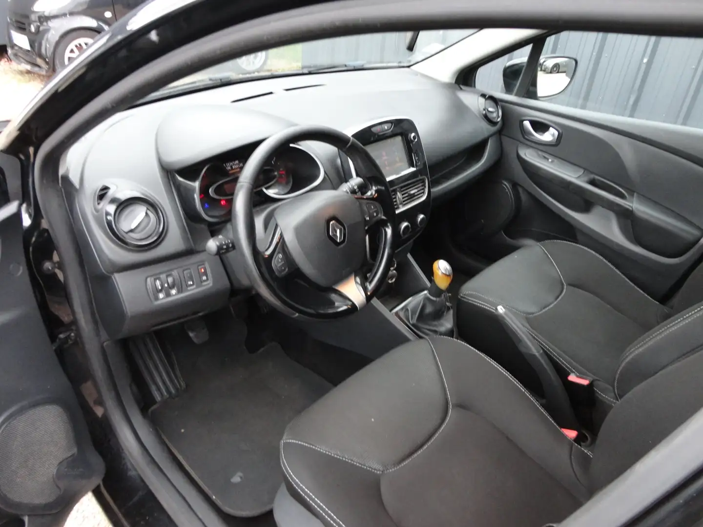 Renault Clio 1.5 DCI 90CH ENERGY BUSINESS ECO² EURO6 82G 2015 Schwarz - 2