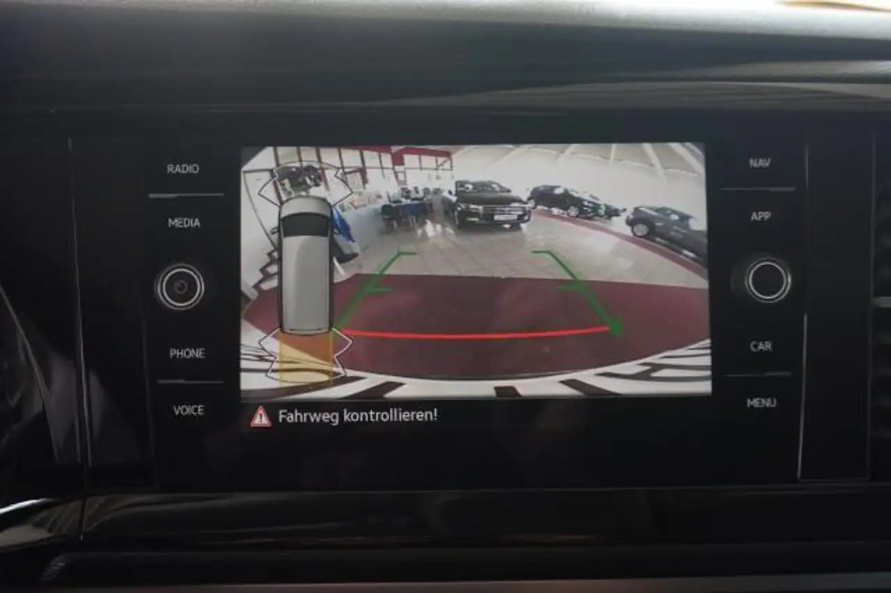 Volkswagen T6.1 Caravelle T6.1 CARAVELLE 2.0 TDI DSG 2-S-TÜR KAMERA NAVI 11