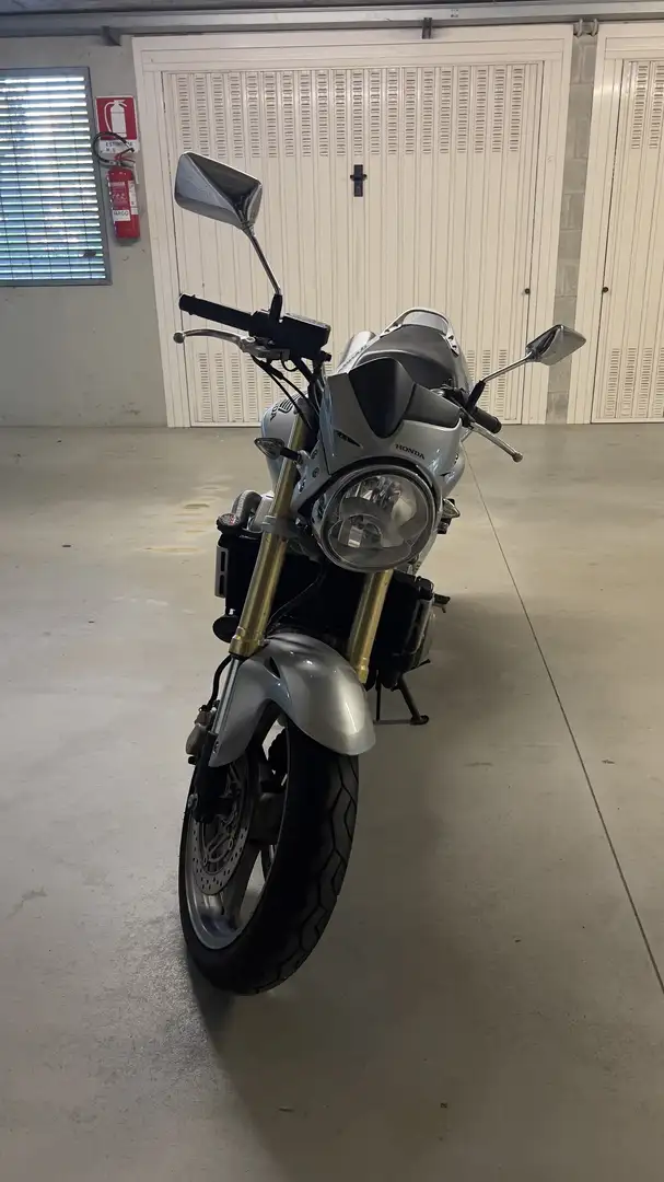Honda Hornet - 2