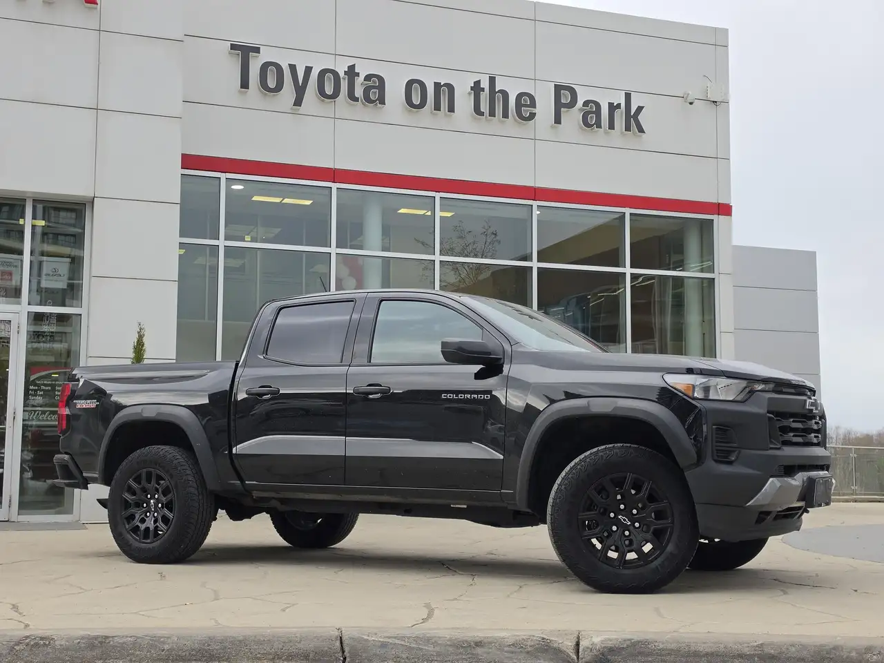 Chevrolet Colorado снимка Chevrolet Colorado
