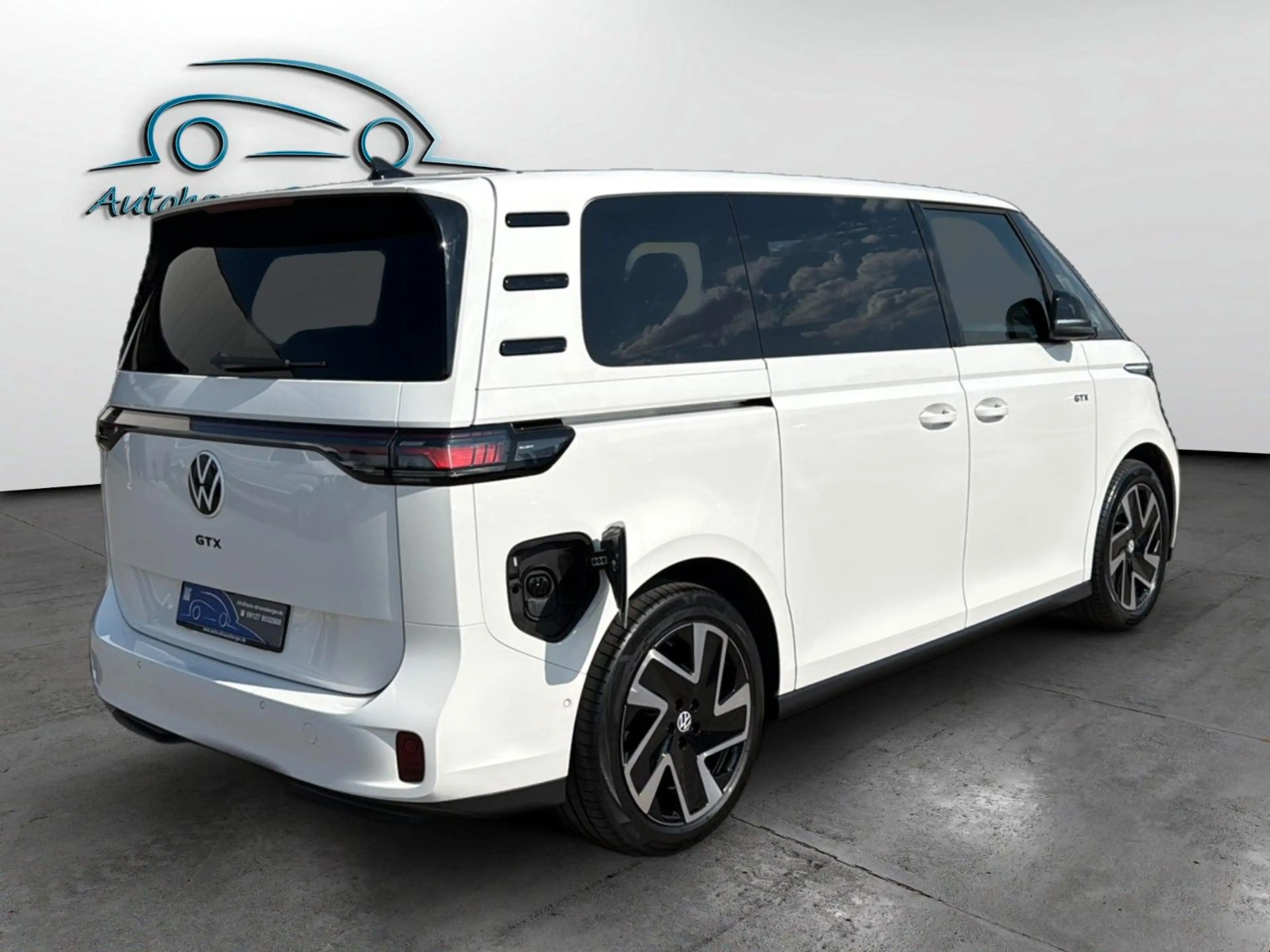 Volkswagen ID. Buzz Bus GTX 4MOTION ACC AHK PANO HUD H&K — photo 5