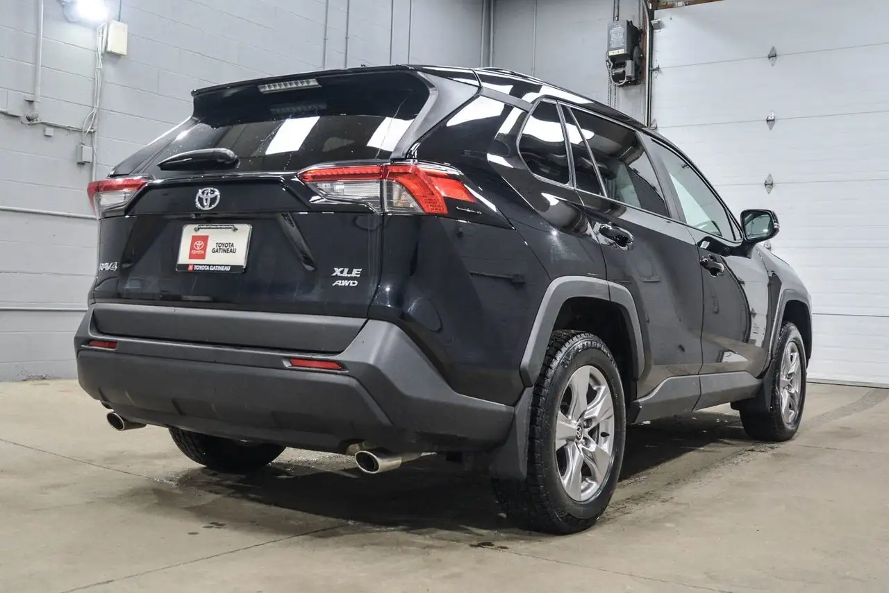 Toyota RAV 4 снимка Toyota RAV 4