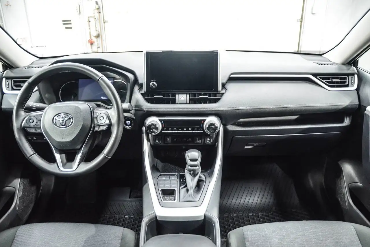 Toyota RAV 4 снимка Toyota RAV 4