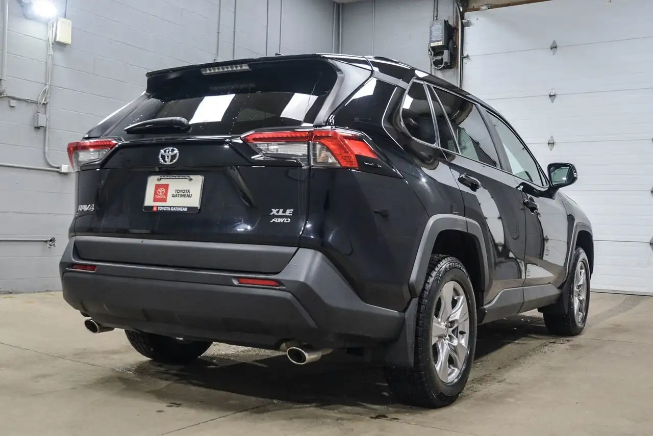Toyota RAV 4 снимка Toyota RAV 4