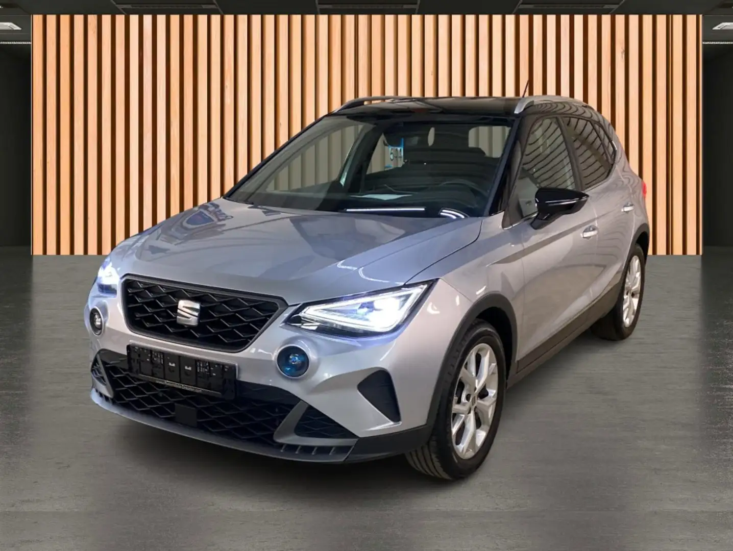 SEAT Arona 1.0 TSI FR*Full Link*LED*DAB*PDC* Silver - 2
