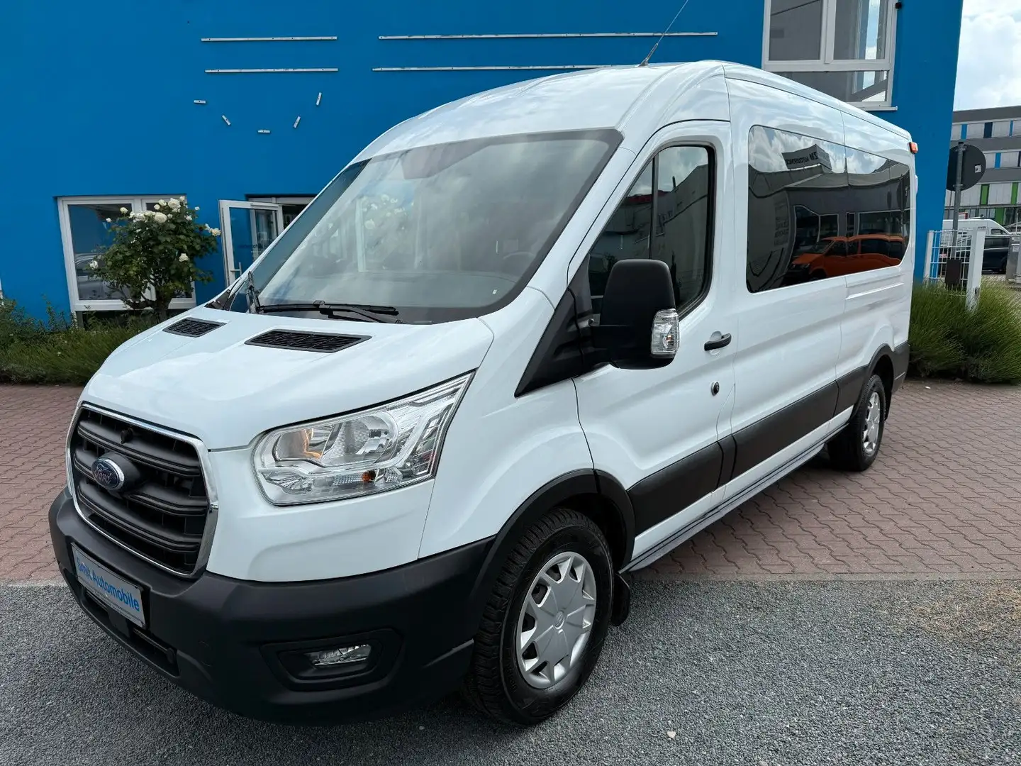 Ford Transit Kombi 330 L3 Trend - 9 Sitzer Weiß - 1