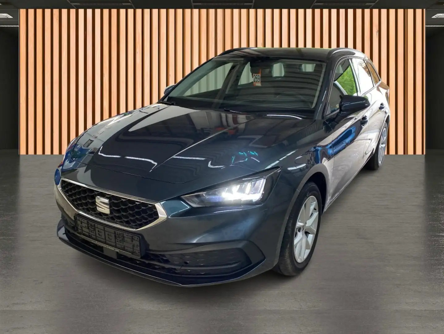 SEAT Leon ST 1.0 eTSI DSG Style*Full Link*ACC*Kamera* Grau - 2