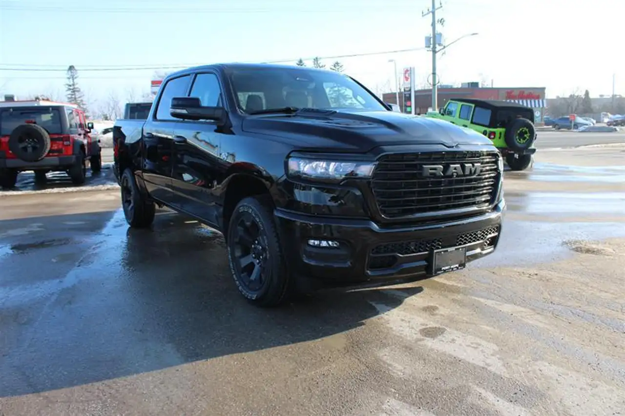 RAM 1500 снимка RAM 1500