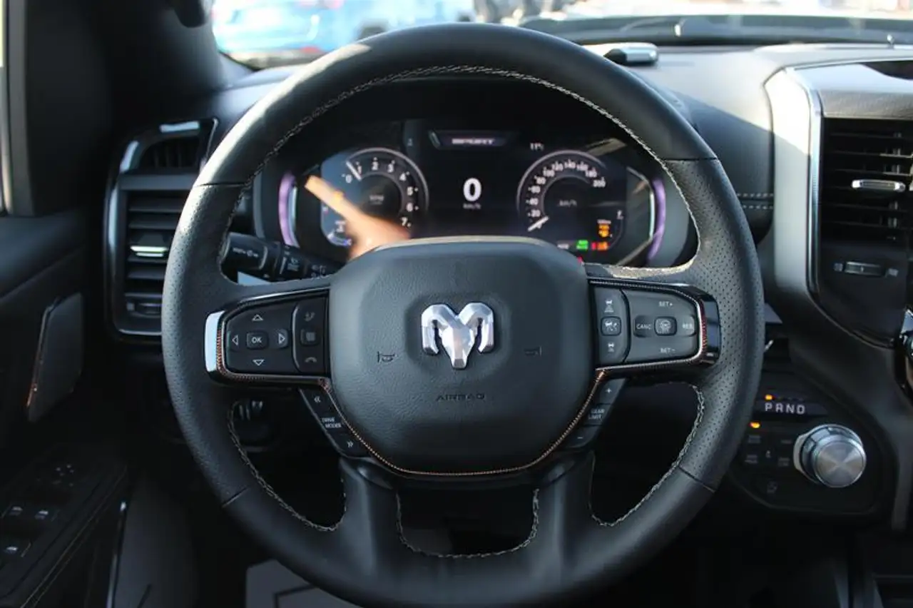 RAM 1500 снимка RAM 1500