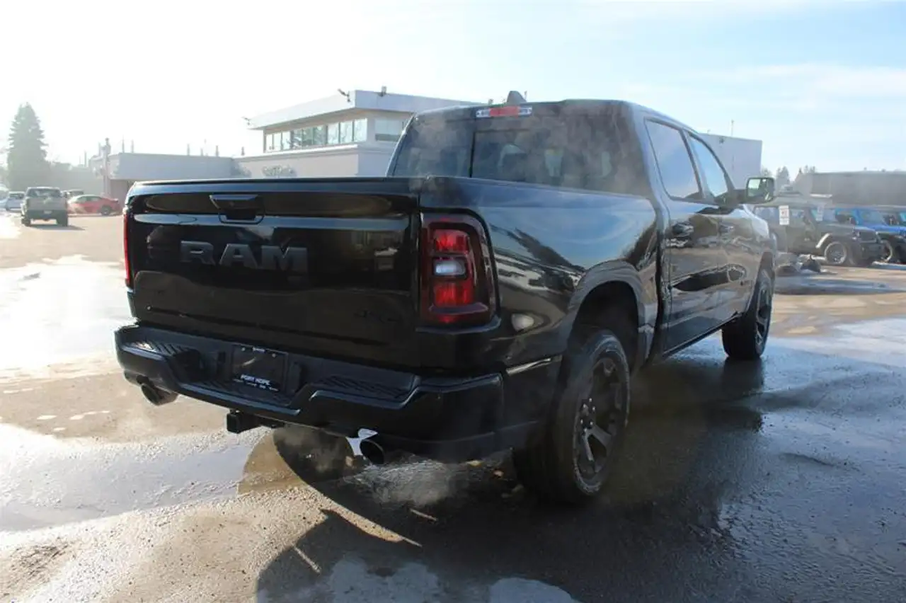 RAM 1500 снимка RAM 1500