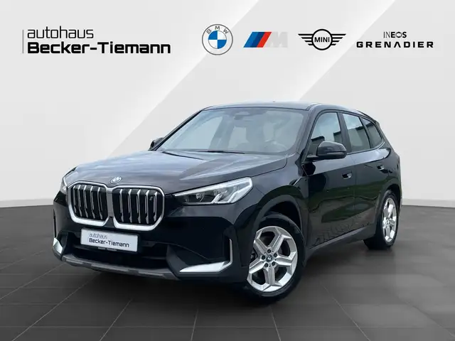 BMW iX 1 xDrive30  AHK | Parkassistenz. | CarPlay | DAB e