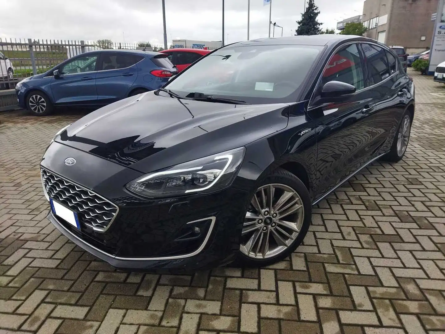 Ford Focus 4ª serie 1.0 EcoBoost 125 CV automatico 5p. Vignal Nero - 1