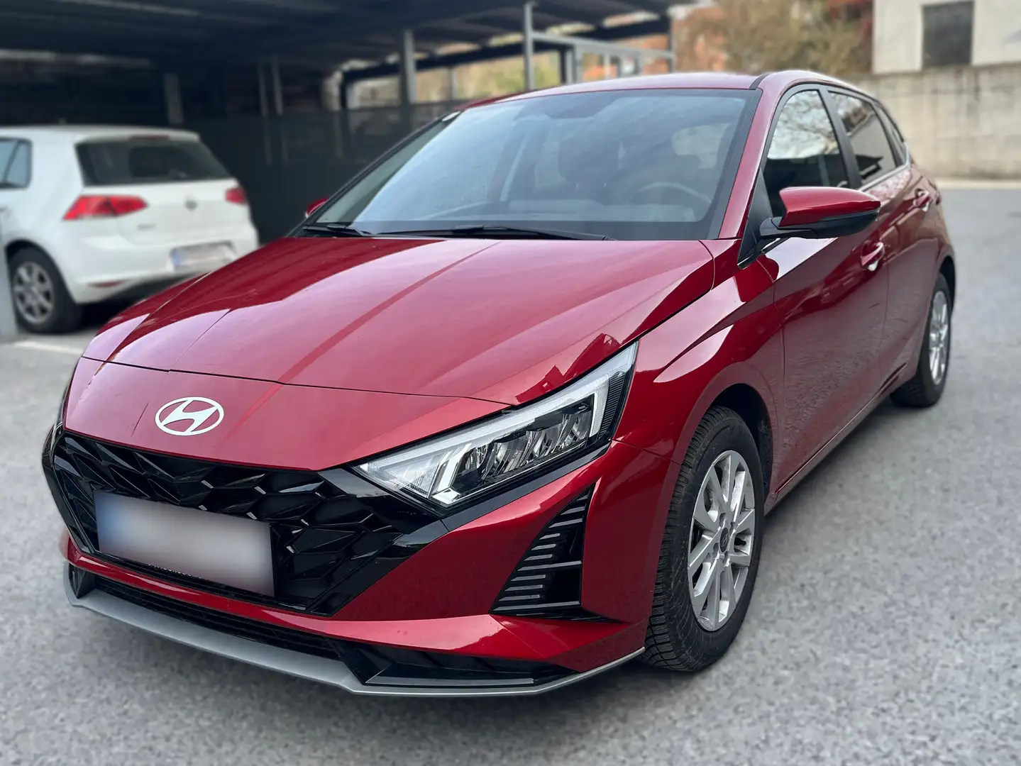 Hyundai i20 GO Plus 1.2 MPI Rot - 1