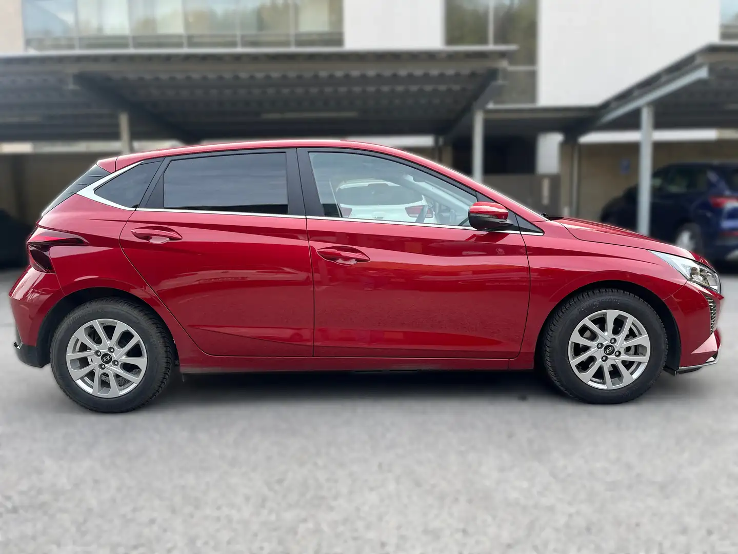 Hyundai i20 GO Plus 1.2 MPI Rot - 2