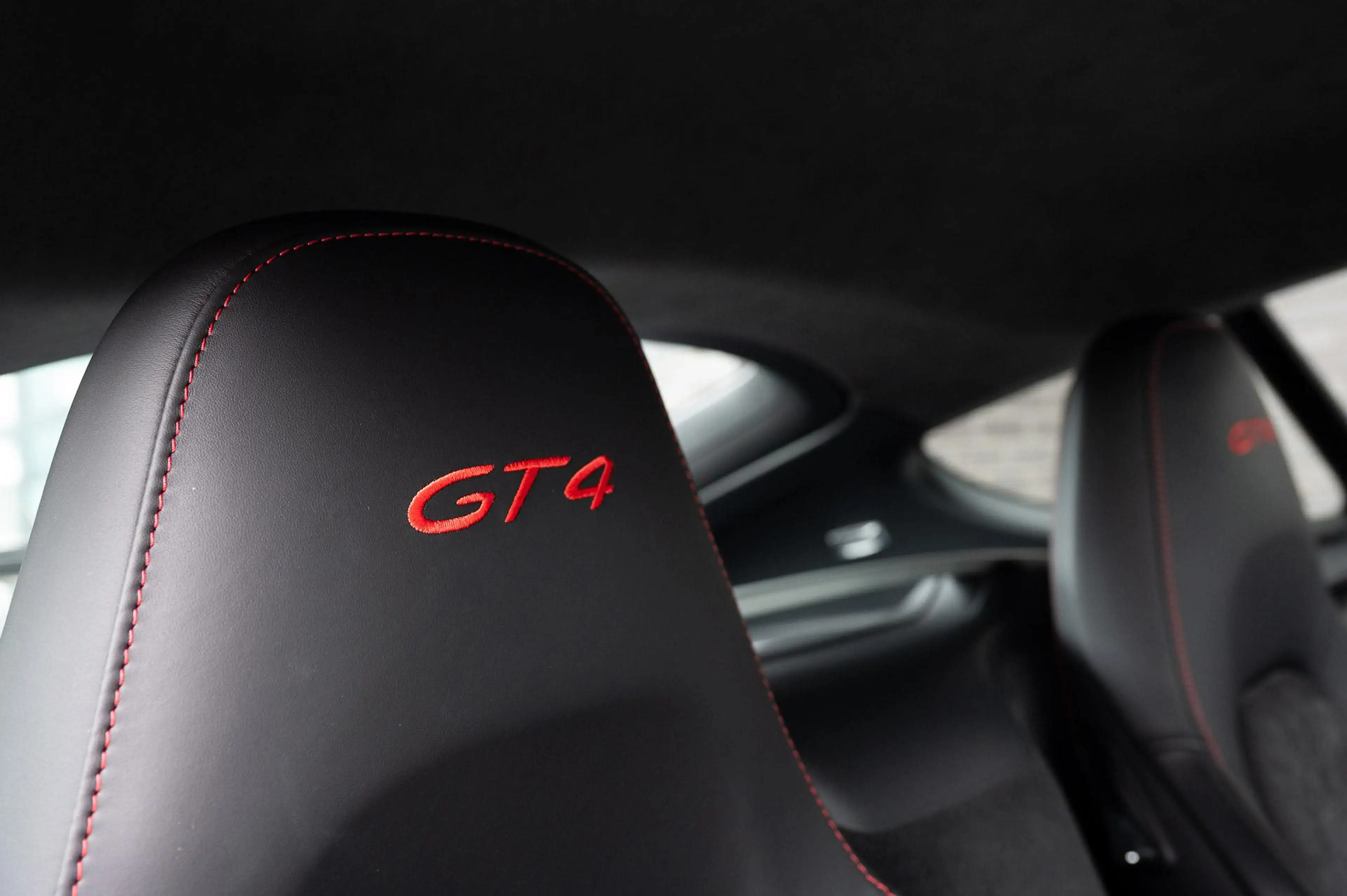 Porsche Cayman GT4 3.8 — photo 23