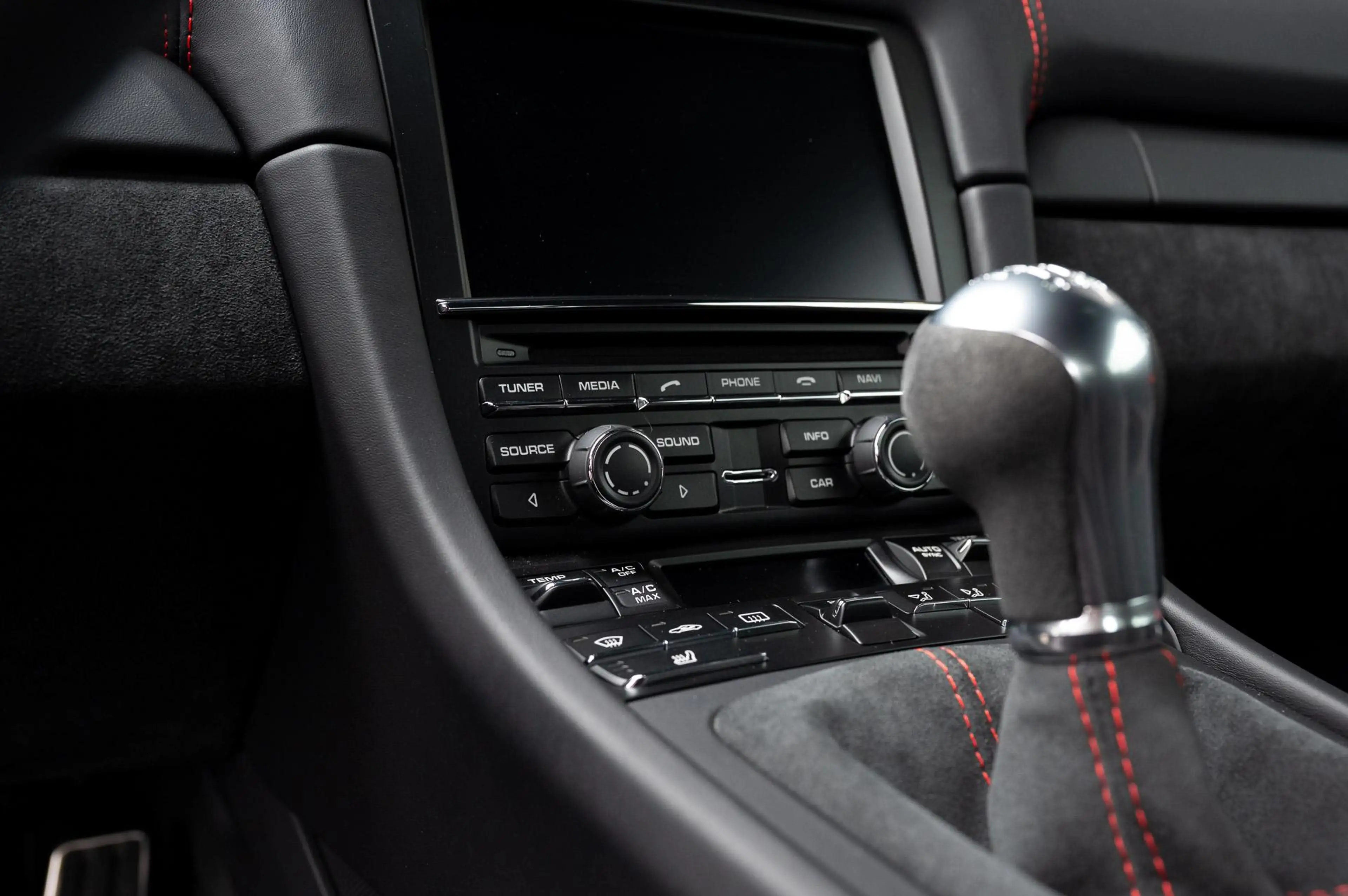 Porsche Cayman GT4 3.8 — photo 11