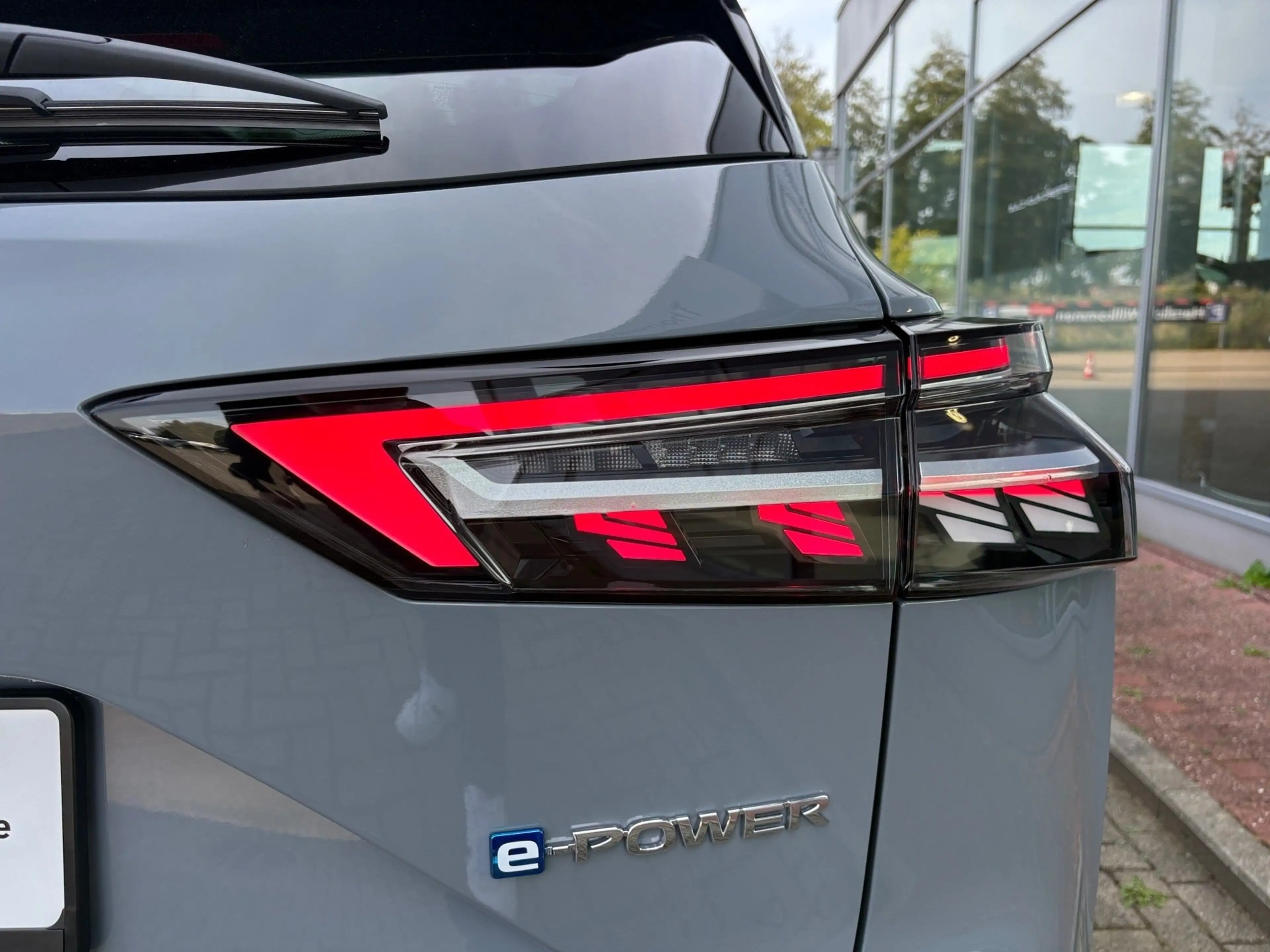 Nissan Qashqai 1.5 VC-T N-Design e-Power ACC+AUT+Navi — photo 8