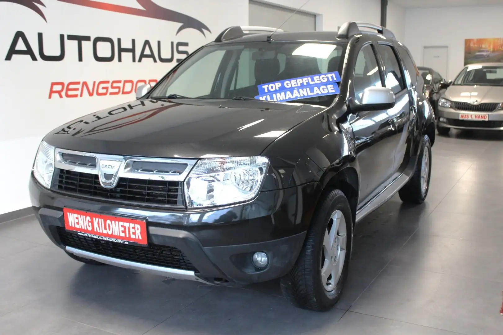 Dacia Duster I Laureate 4x2 Schwarz - 1