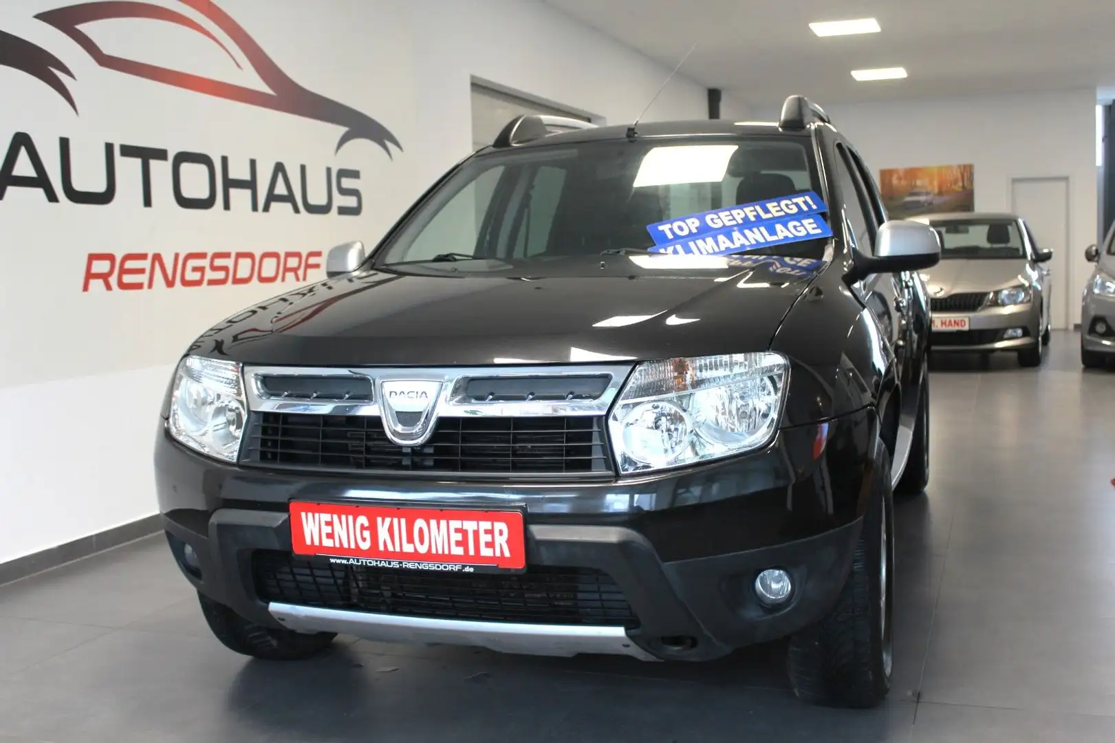 Dacia Duster I Laureate 4x2 Schwarz - 2