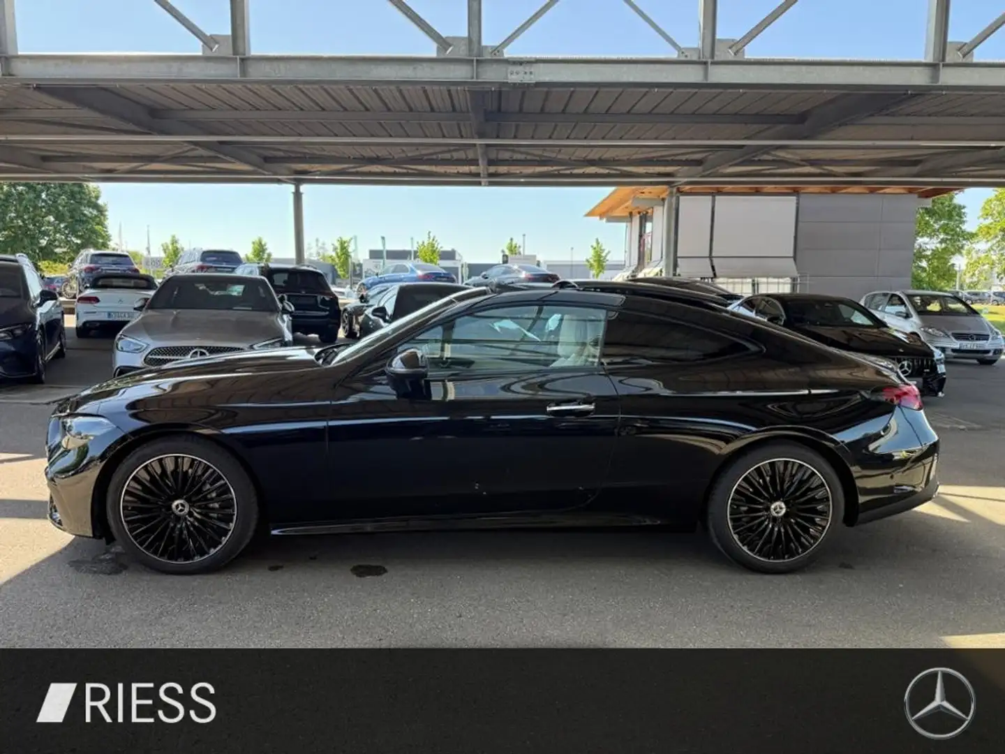 Mercedes-Benz CLE 200 Coupé AMG SPORT PANO NIGHT BURM DIGI LIGHt Negru - 2