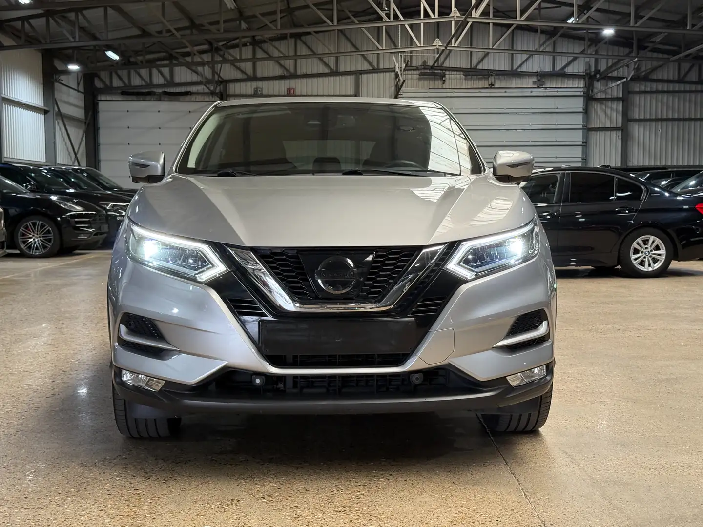 Nissan Qashqai Qashqai 1.6 dCi TEKNA Zilver - 2