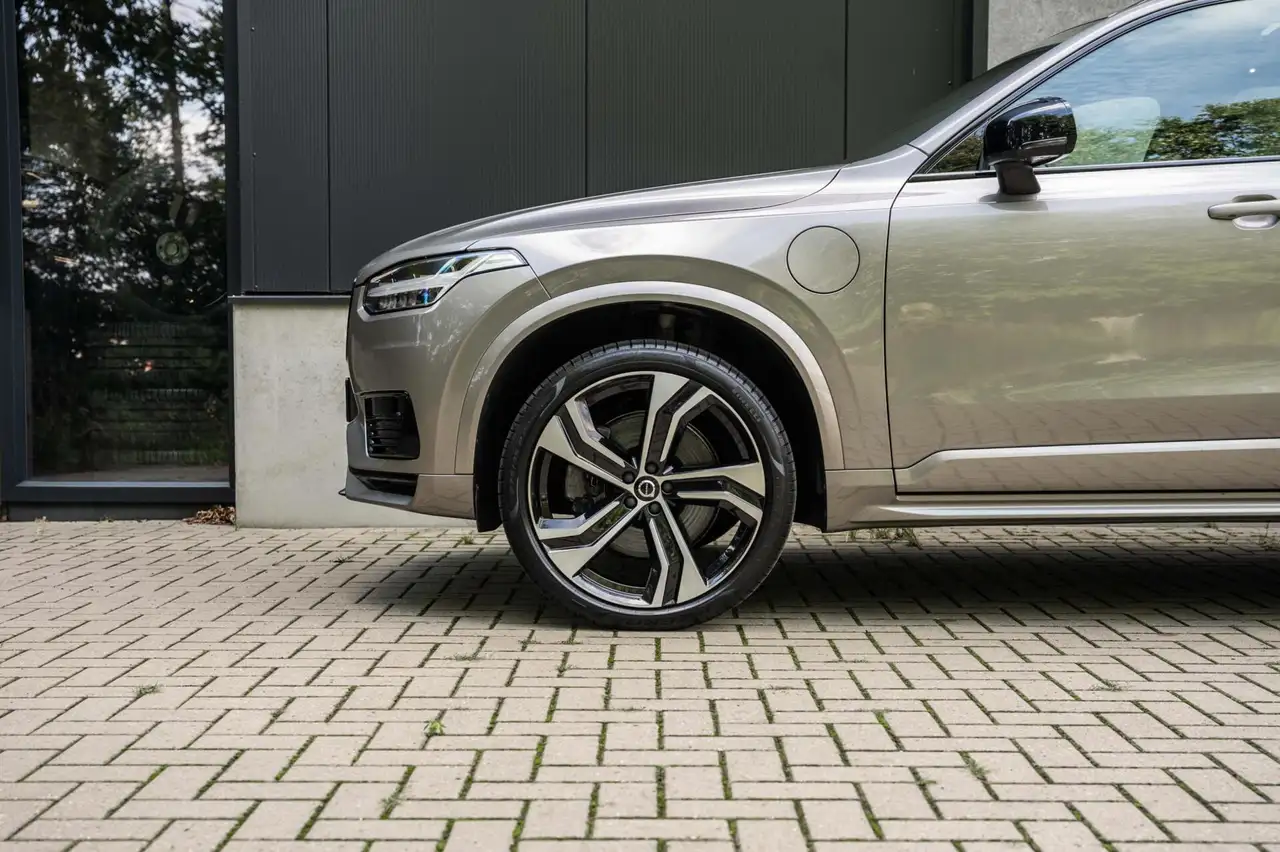 Volvo XC90 T8 R-Design Pano 360 H&K HUD Pilot Assist 22'', миниатюра 8