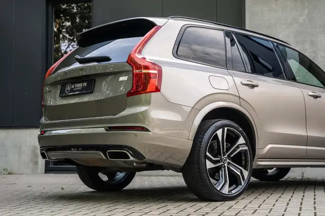 Volvo XC90 view 14