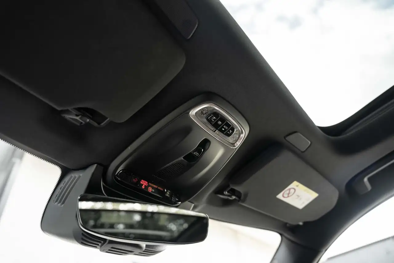 Volvo XC90 T8 R-Design Pano 360 H&K HUD Pilot Assist 22'', миниатюра 11