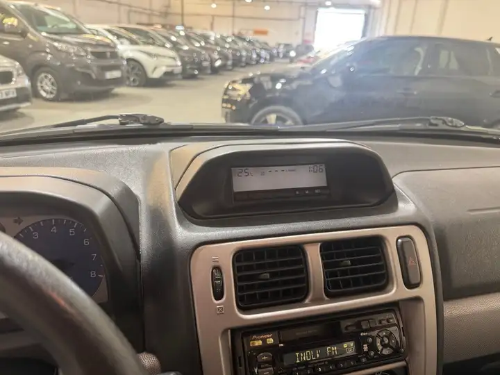 Mitsubishi Montero iO 1.8 GDI Base 2000, foto 18