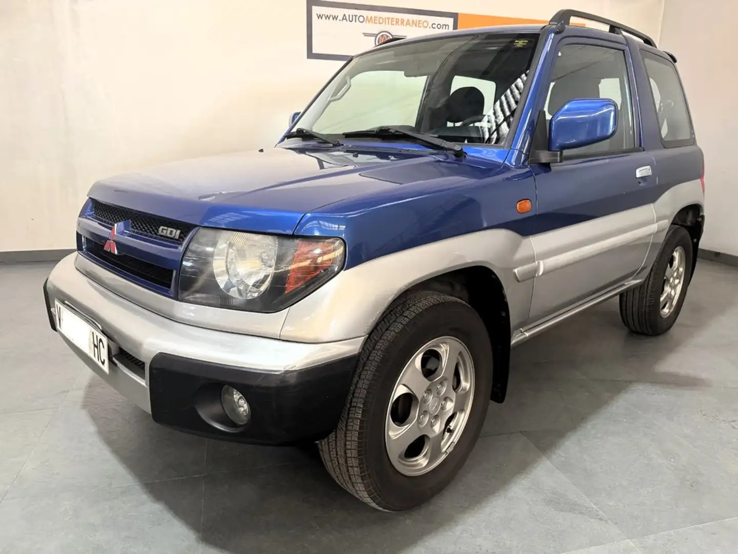 Mitsubishi Montero 1.8 GDI Azul - 1
