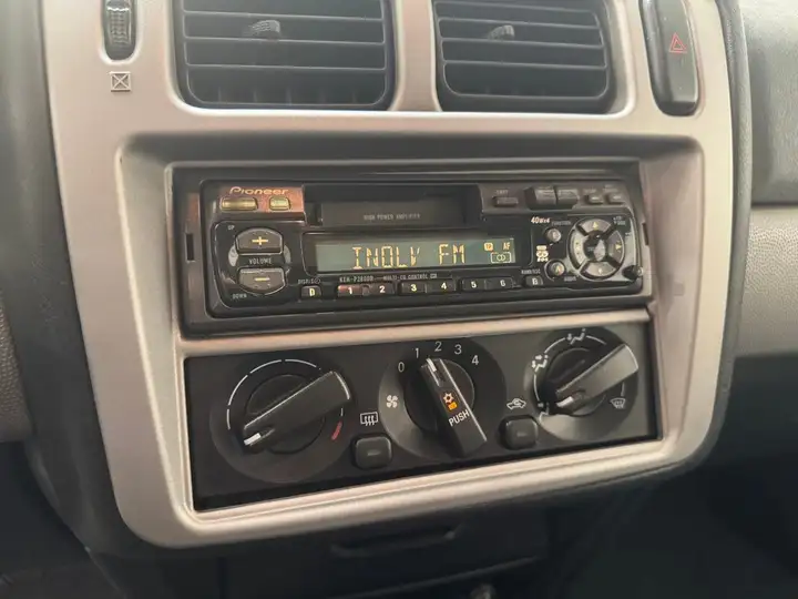 Mitsubishi Montero iO 1.8 GDI Base 2000, foto 16